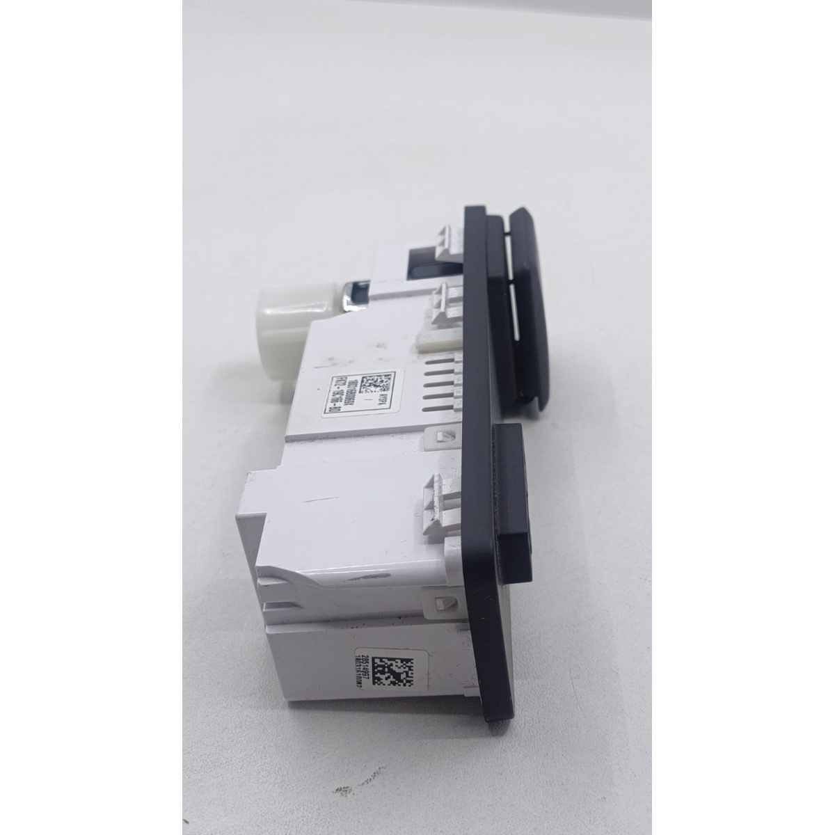 Entrada USB Auxiliar Land Rover Discovery - Imagem 3
