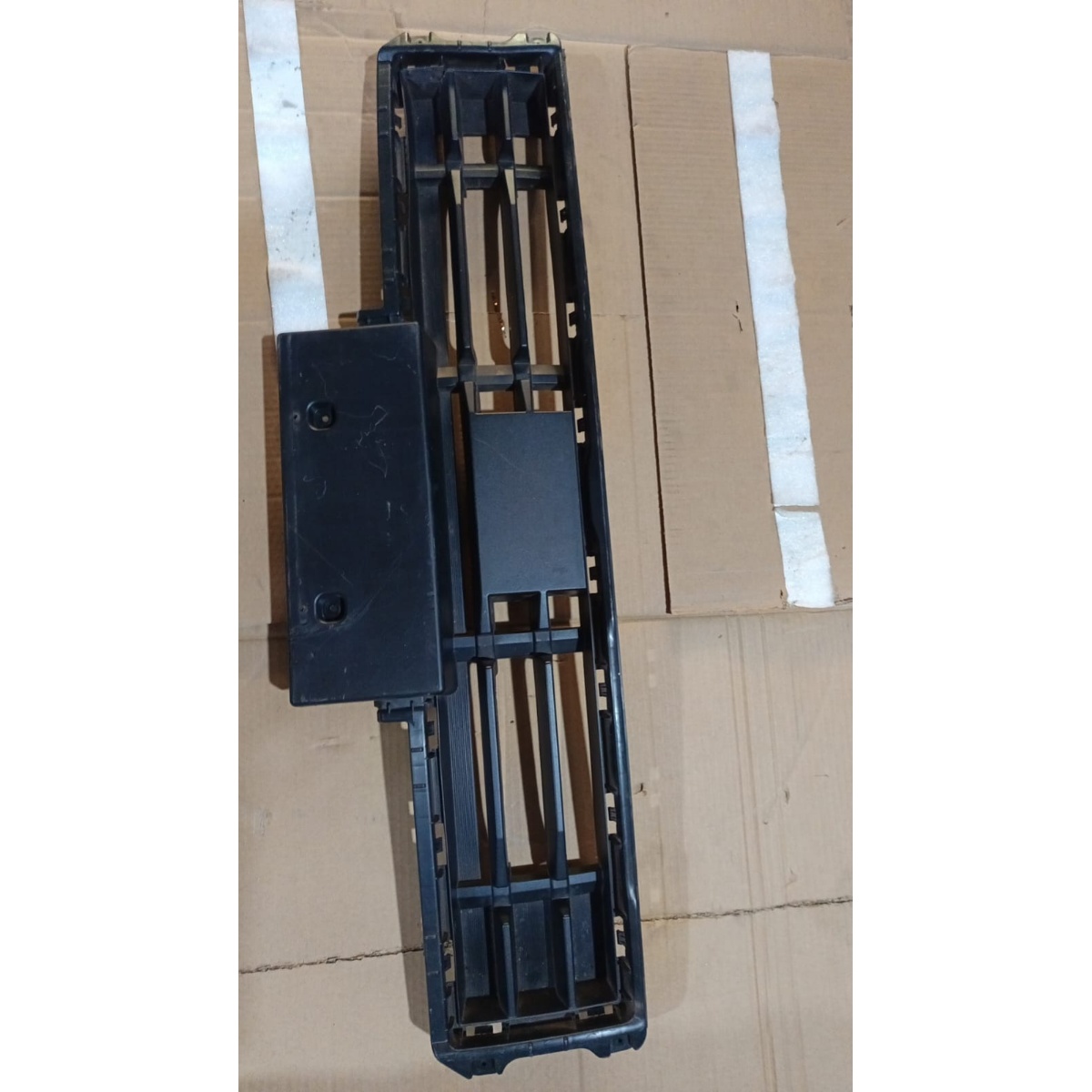 Grade Inferior Parachoque Hyundai Creta Plat 2025 Tem Detalh Preto - Imagem 5