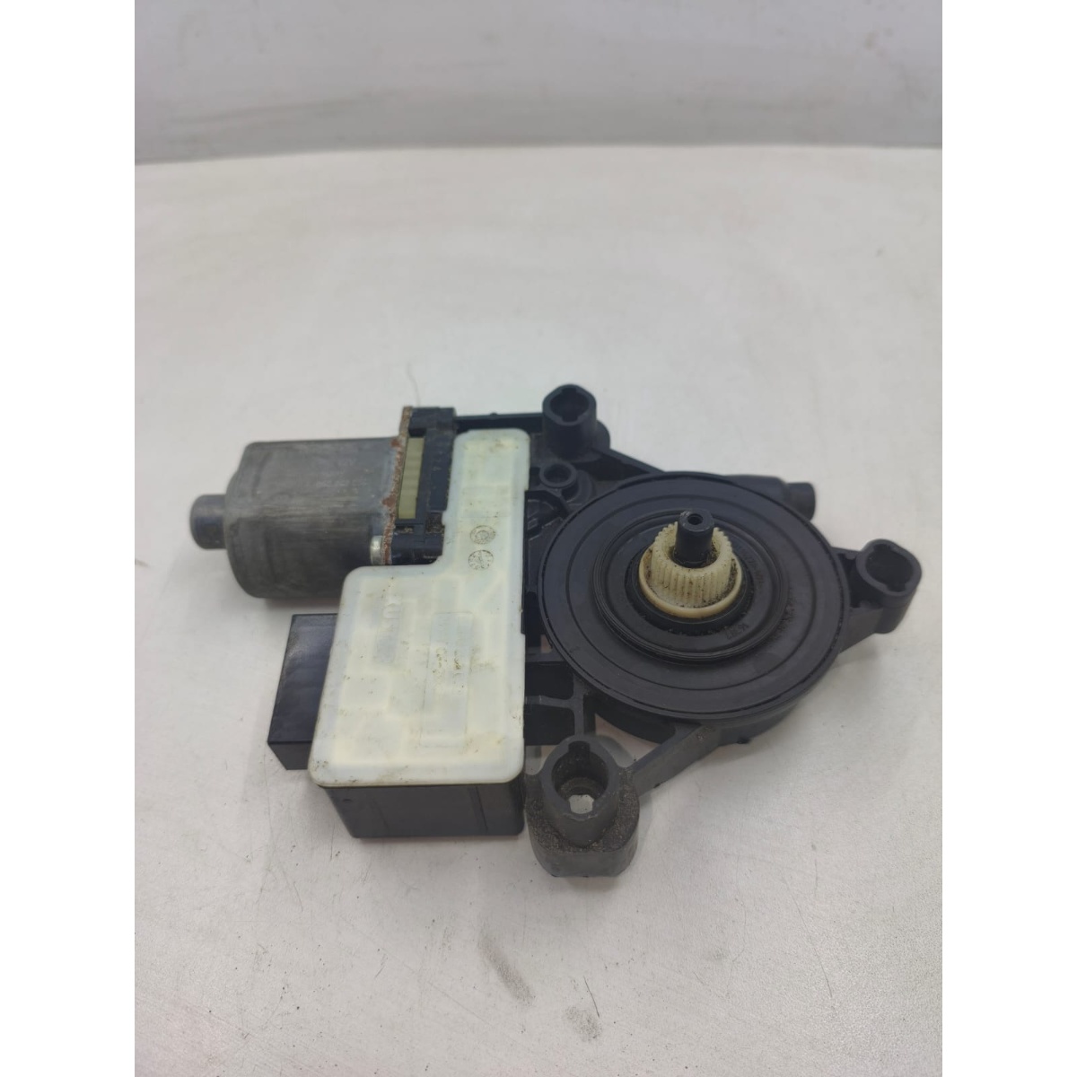 Motor Maquina Vidro Tras Dir Virtus polo 0130822694 (Usado) - Imagem 4