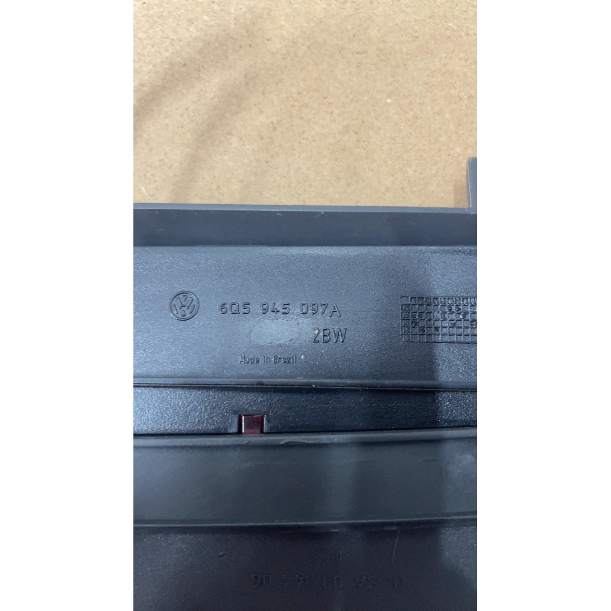 Break Light Luz Freio Vw Polo Sedan 6Q5945097A Origin - Imagem 3