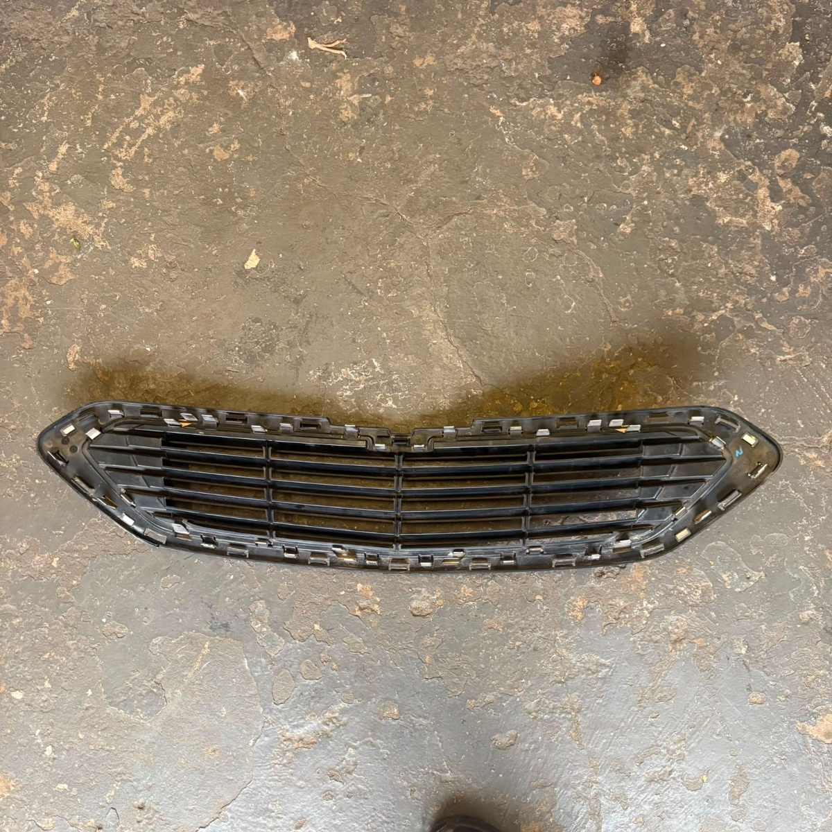 Grade Frontal Chevrolet Cobalt 2016 A 2018 Original Preto Não - Imagem 4