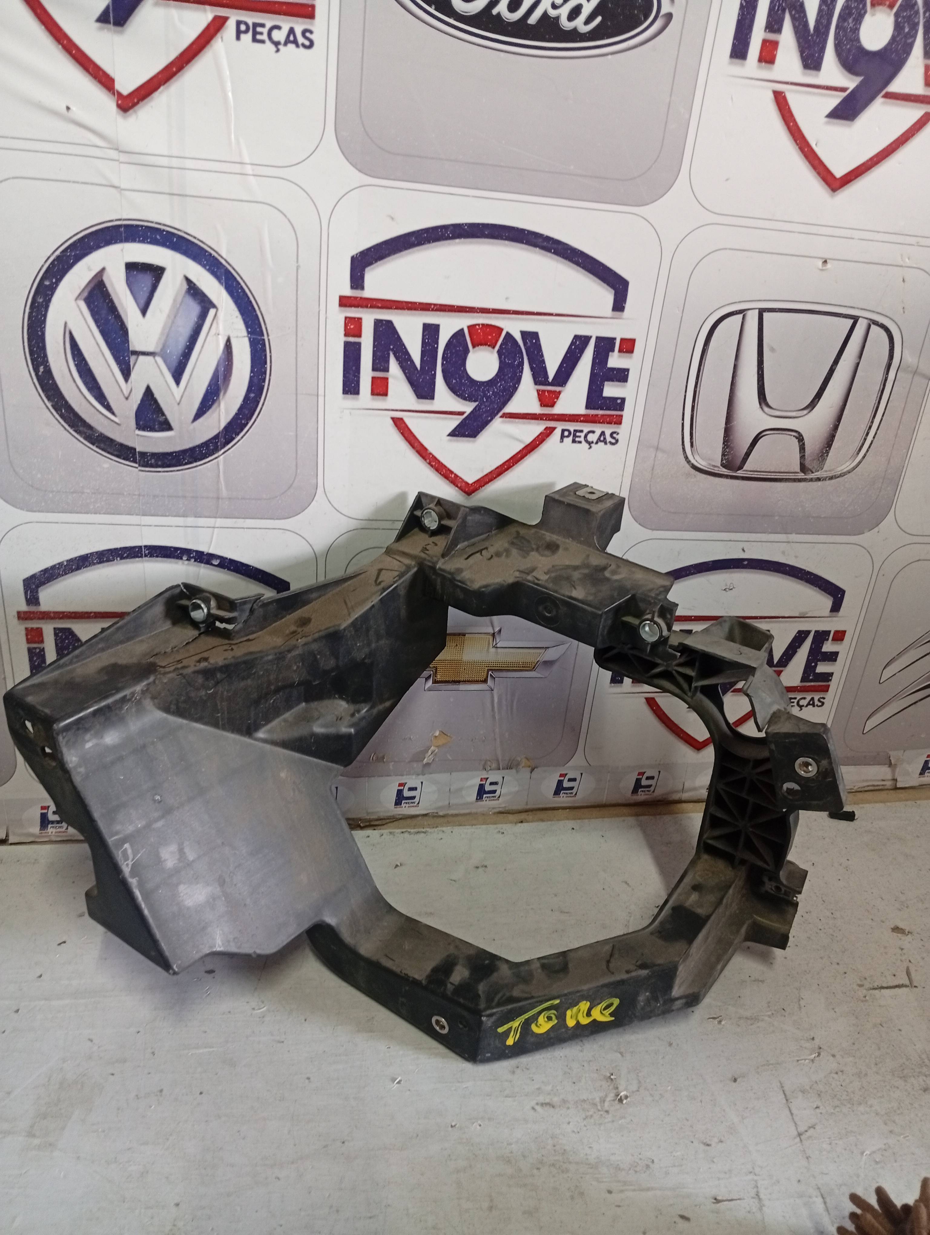 Suporte Farol Esquerdo Fiat Toro 17/22
