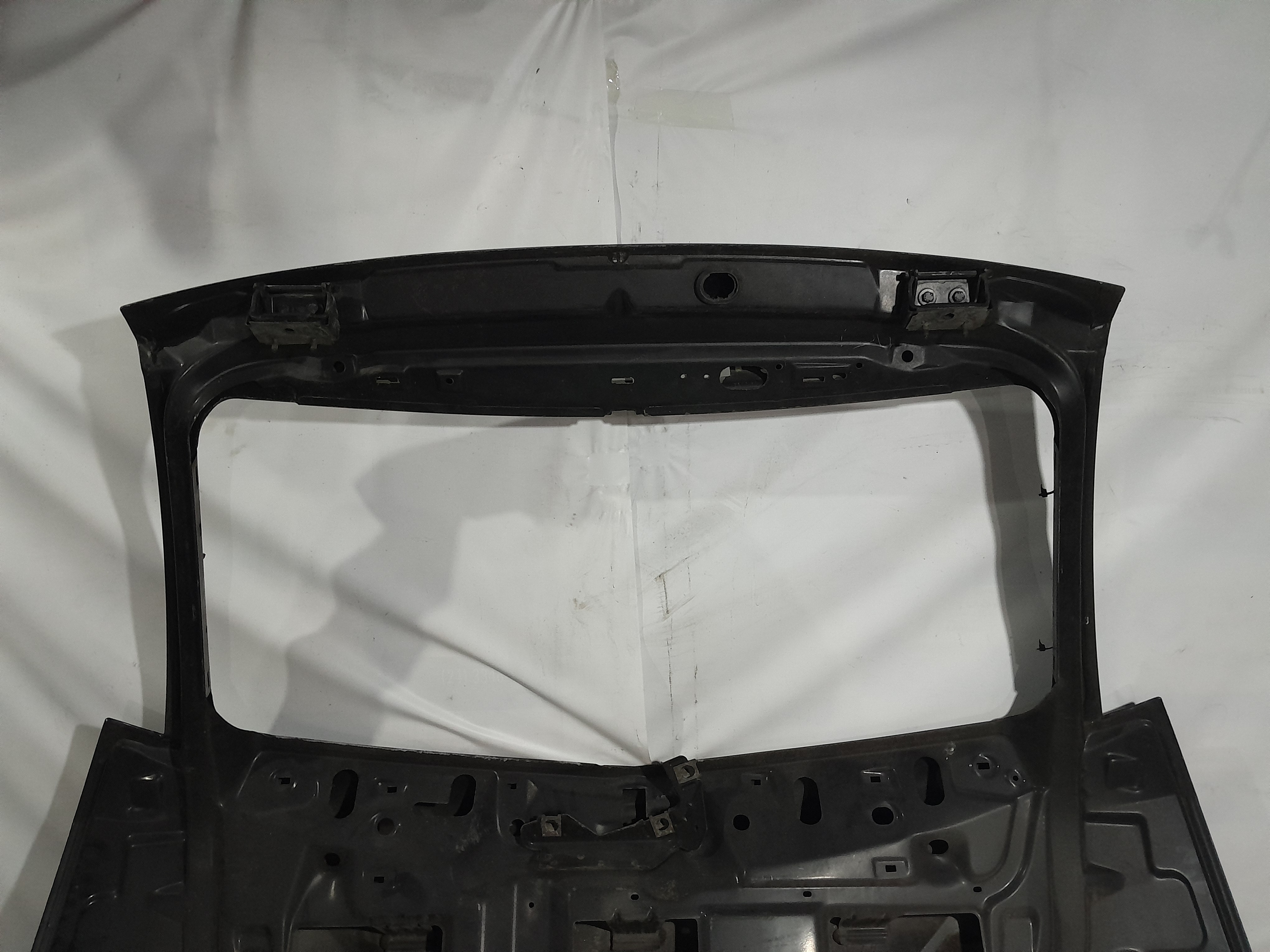TAMPA TRASEIRA  FOCUS HATCH 2002/2005 (PRETA) - Imagem 7