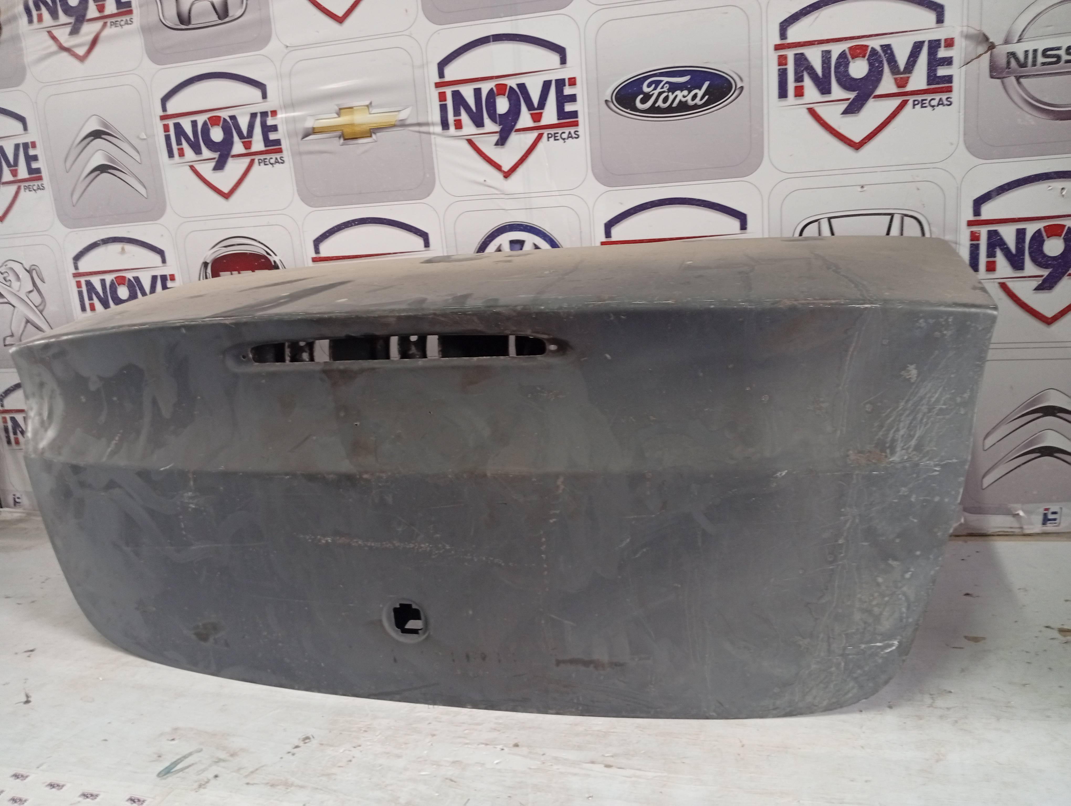 Tampa Traseira Corsa Maxx - Imagem 2