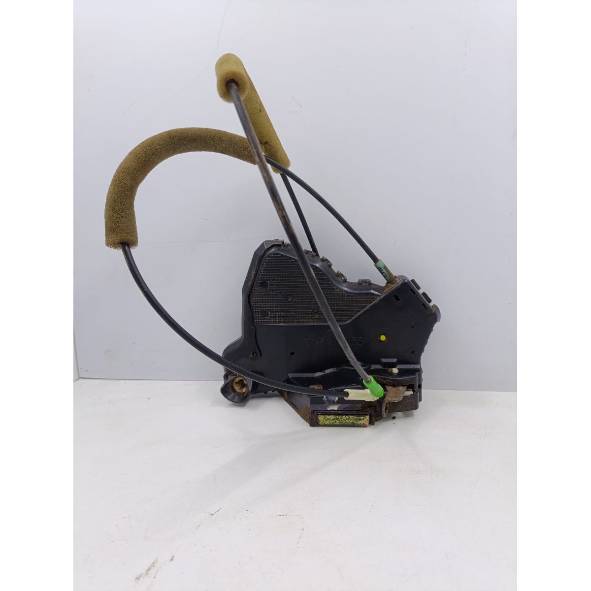 Fechadura da Porta dianteira Direita Toyota Corolla 2003 - Imagem 4