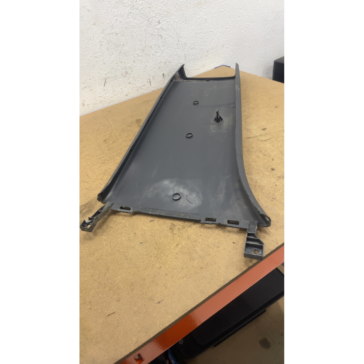 Moldura Coluna Vw Polo Direito 2003 2010 - Imagem 2