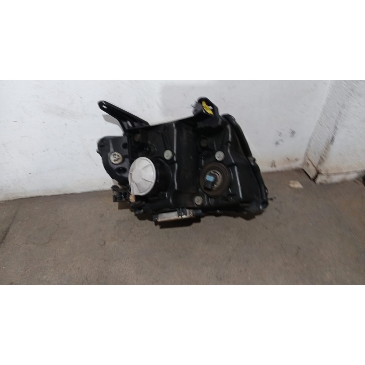 Farol Esquerdo Mitsubishi Pajero Full 2011/16 Xenon Completo Esquerdo/motorista - Imagem 4