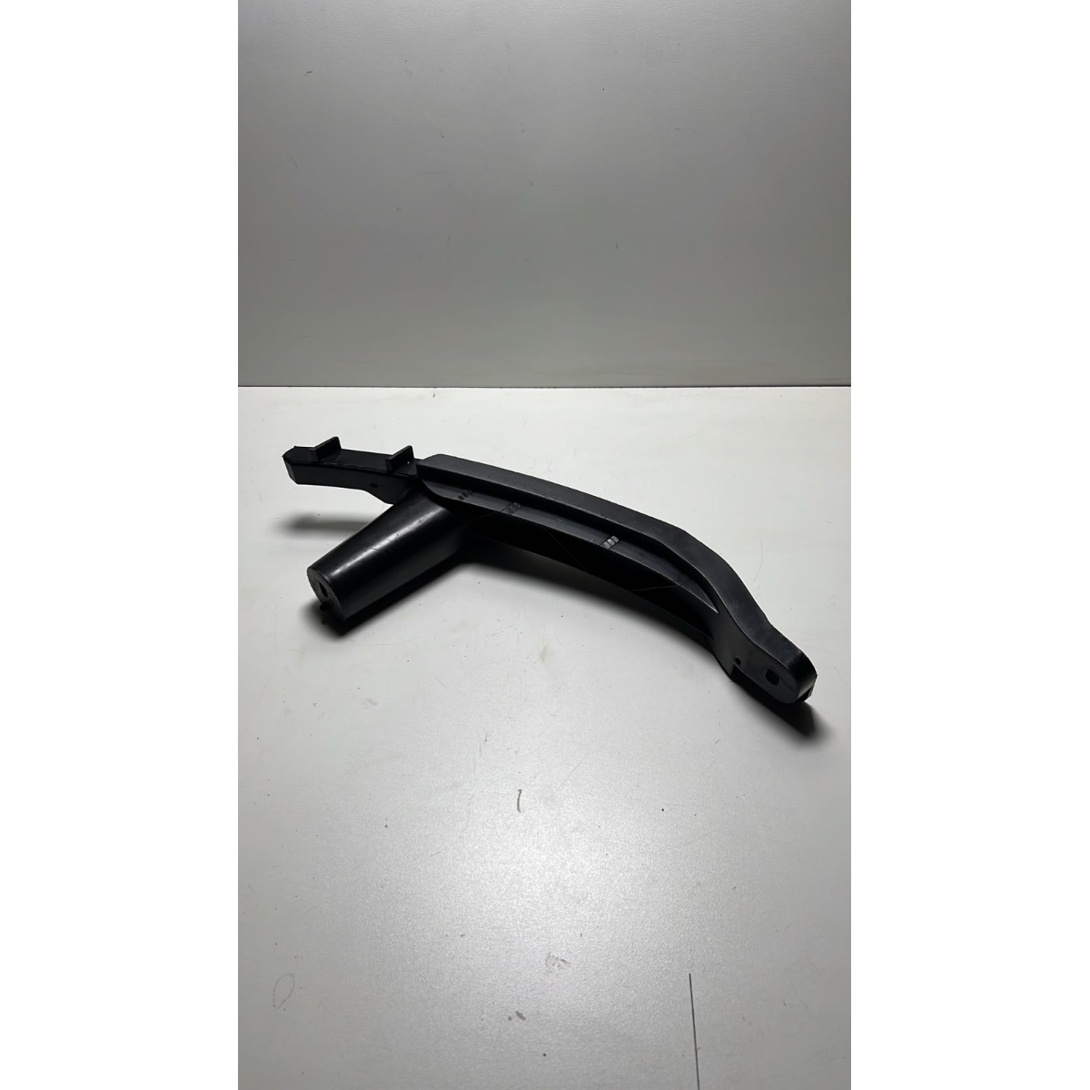 Guia  Fixação Farol Esq Jetta 2007 a 2010 1k0807889b - Imagem 2