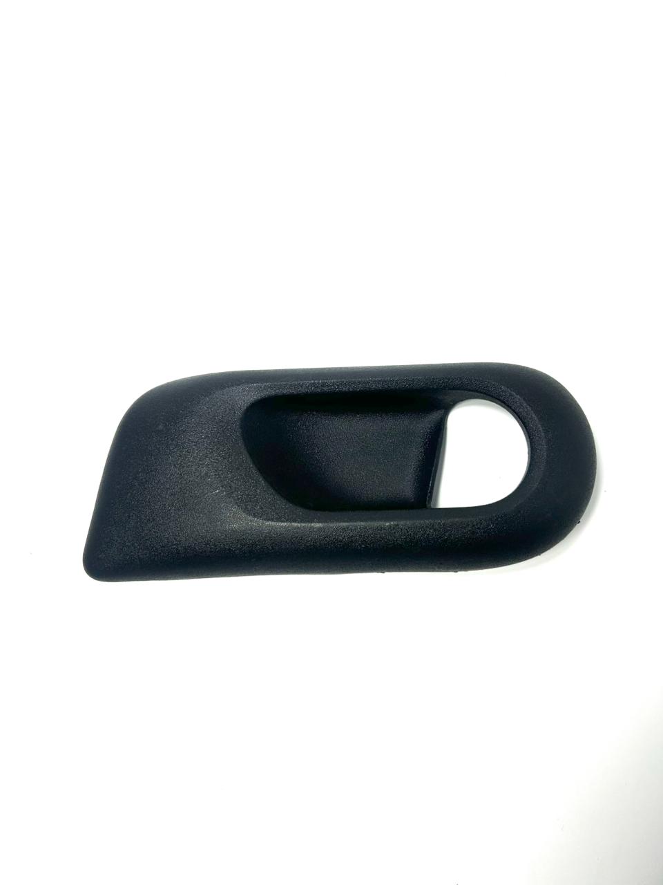 Moldura Maçaneta Traseira Direita Corsa Sedan - Imagem 1