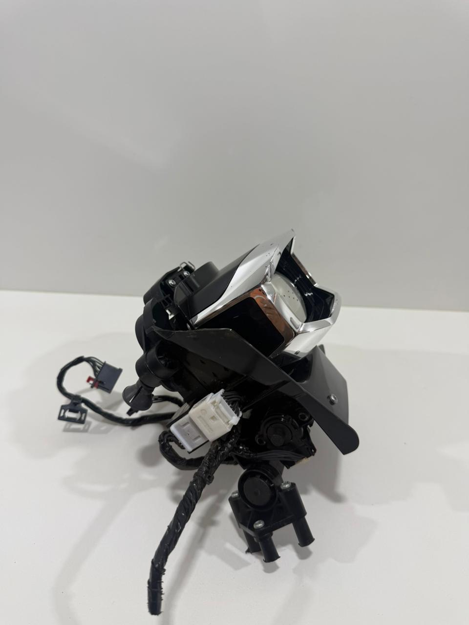 Moldura Com Projetor C. Detalhe Vw Taos Highline 6002TK1645 - Imagem 7