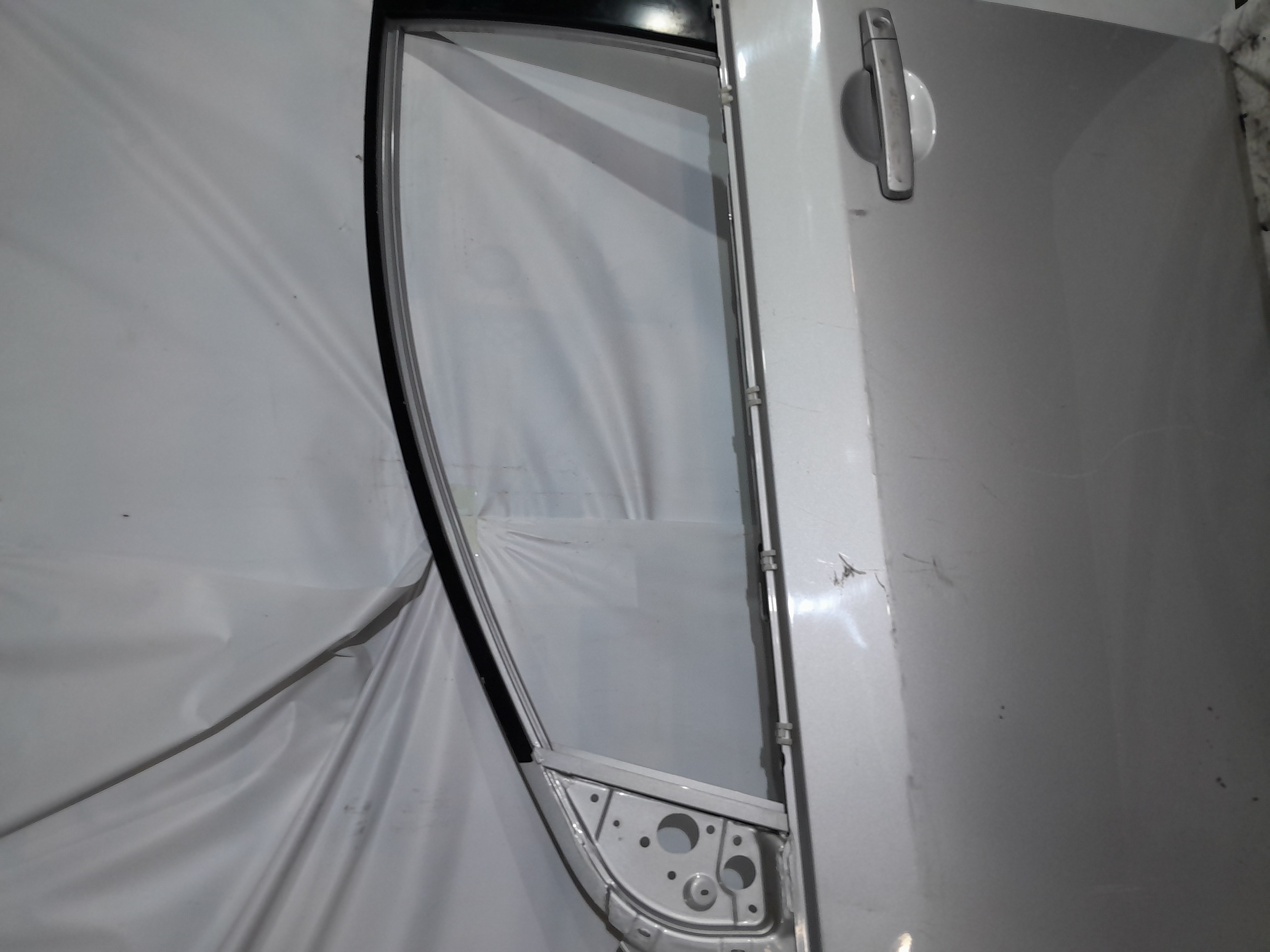 PORTA DIANTEIRA LE NISSAN SENTRA 2007/2012 4 PORTAS (PRATA)