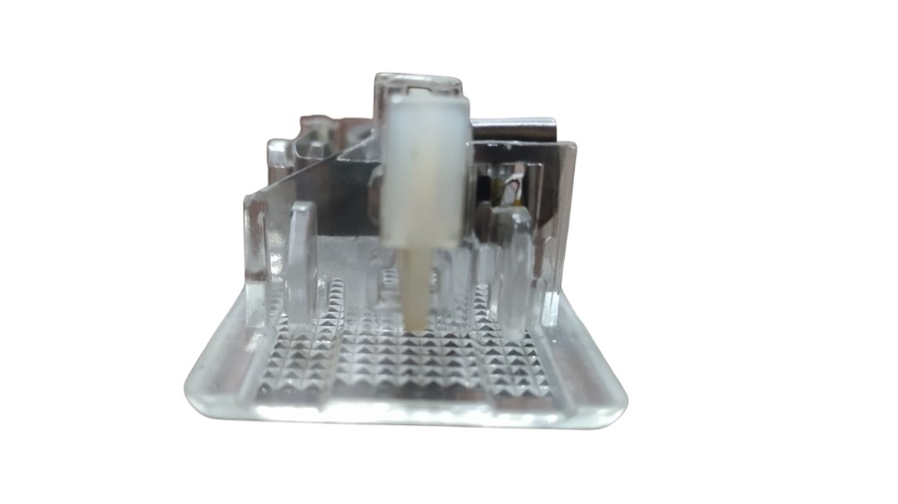 Luz Porta Luvas Corsa Maxx - Imagem 4
