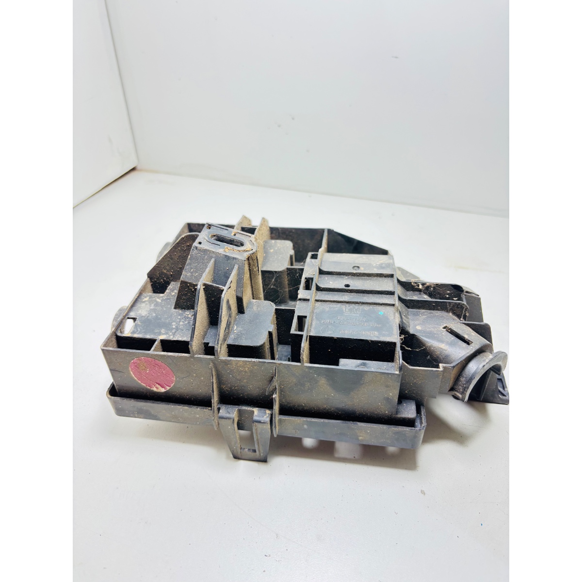 Base Caixa De Fusiveis Tracker/onix/prisma 2018 Original Usa - Imagem 2
