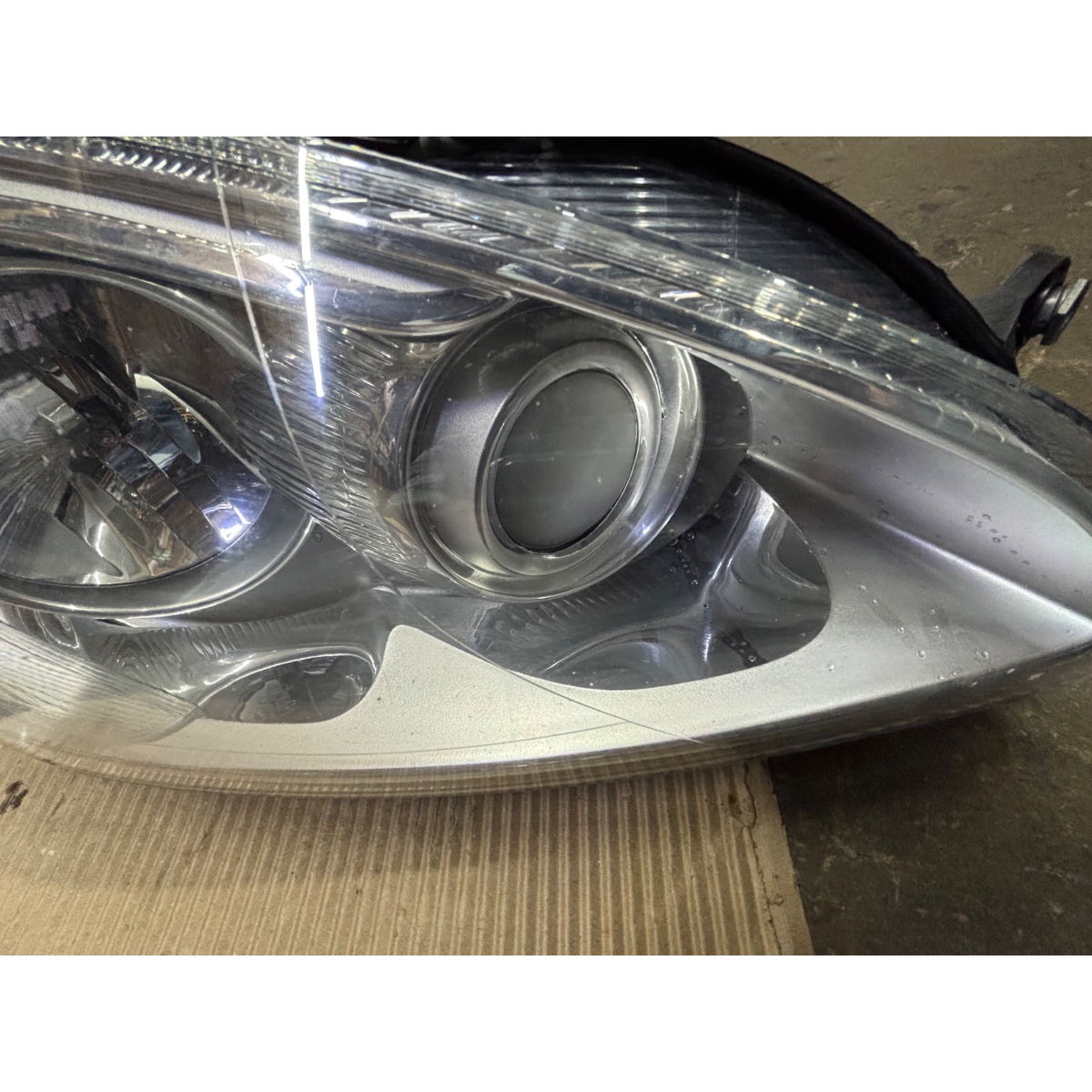 Farol Idea bifocal lado direito 2014 - Imagem 3