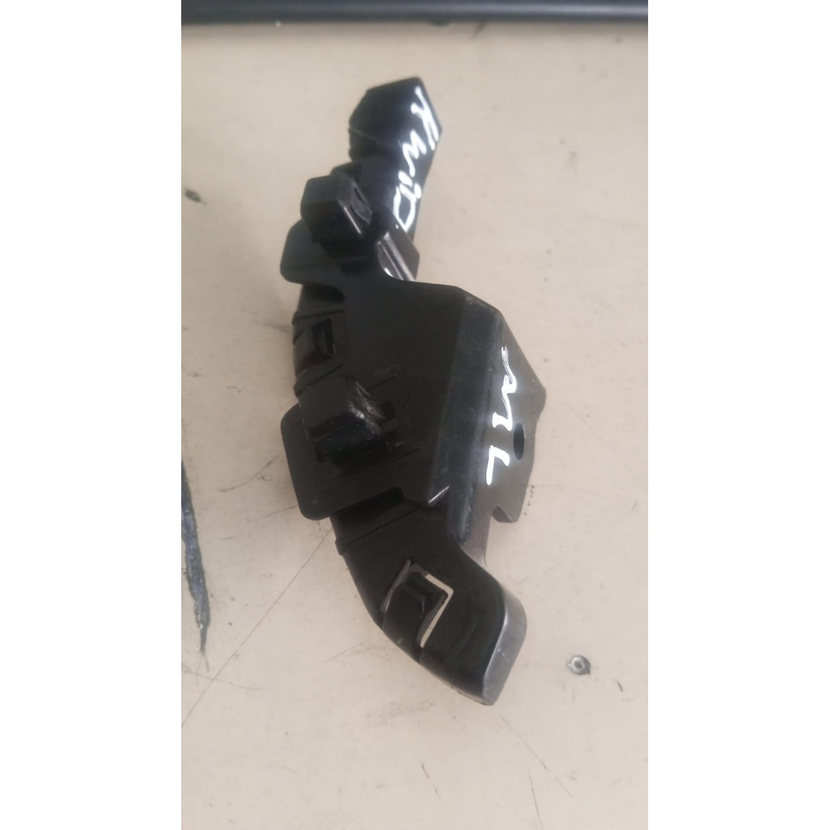 Suporte Parachoque Dianteiro Direito Kwid 2017-2021 - Imagem 2