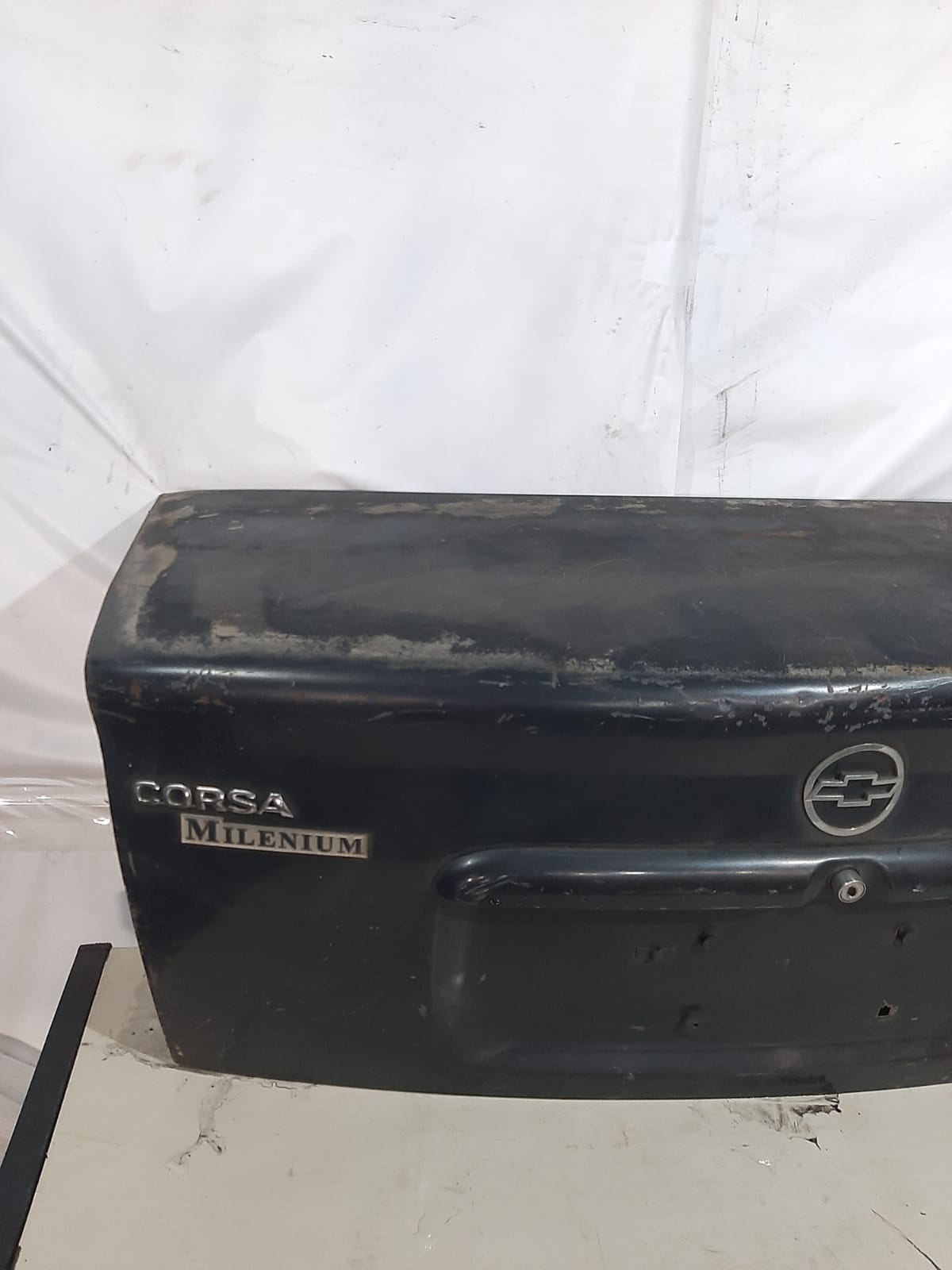 TAMPA TRASEIRA  CORSA (PRETO) - Imagem 2