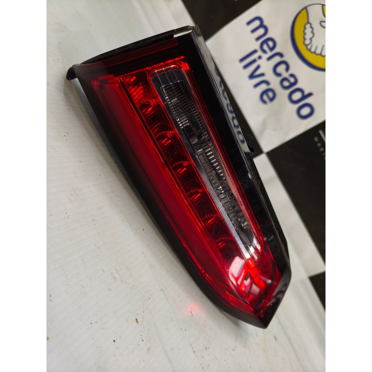 Lanterna Tras Mala Direita Fiat Cronos 18 A 2025 14708041 Direito/passageiro Vermelho - Imagem 3