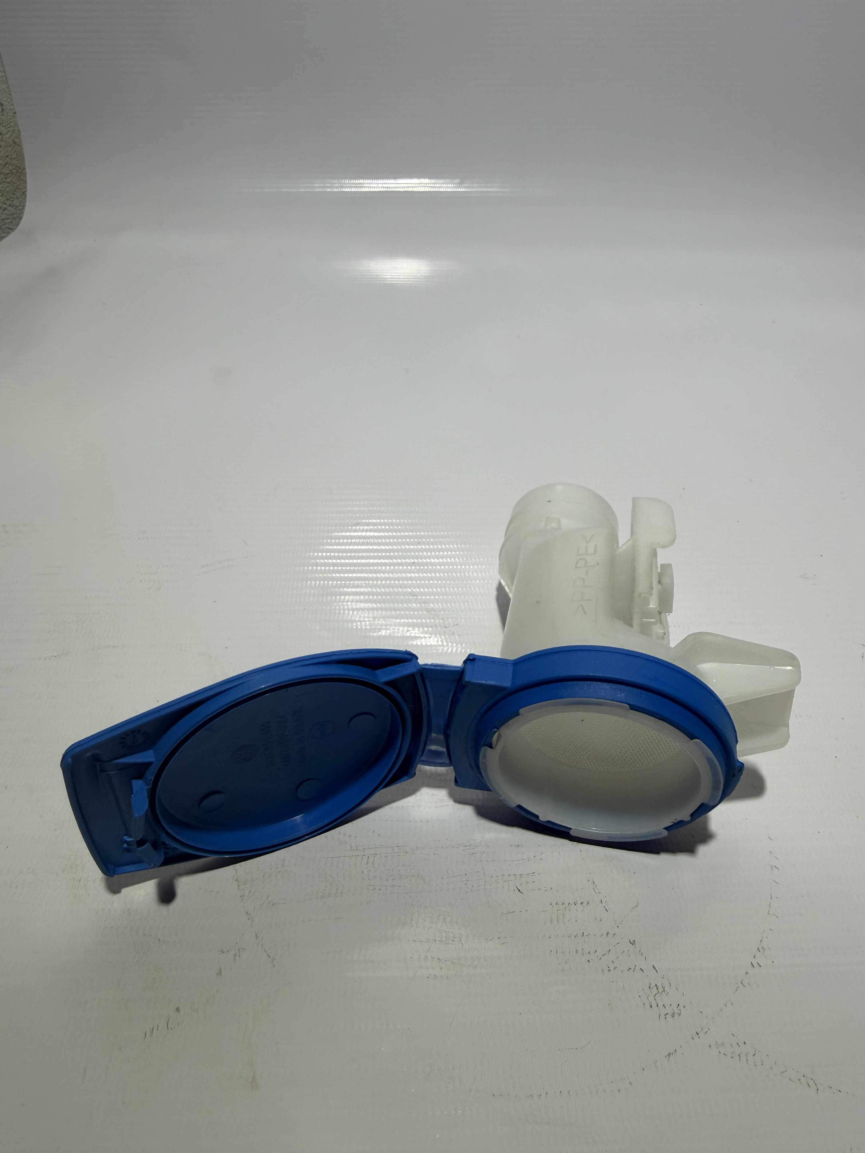 Tampa Reservatório de Limpeza VW 3Q0955455 - Imagem 3