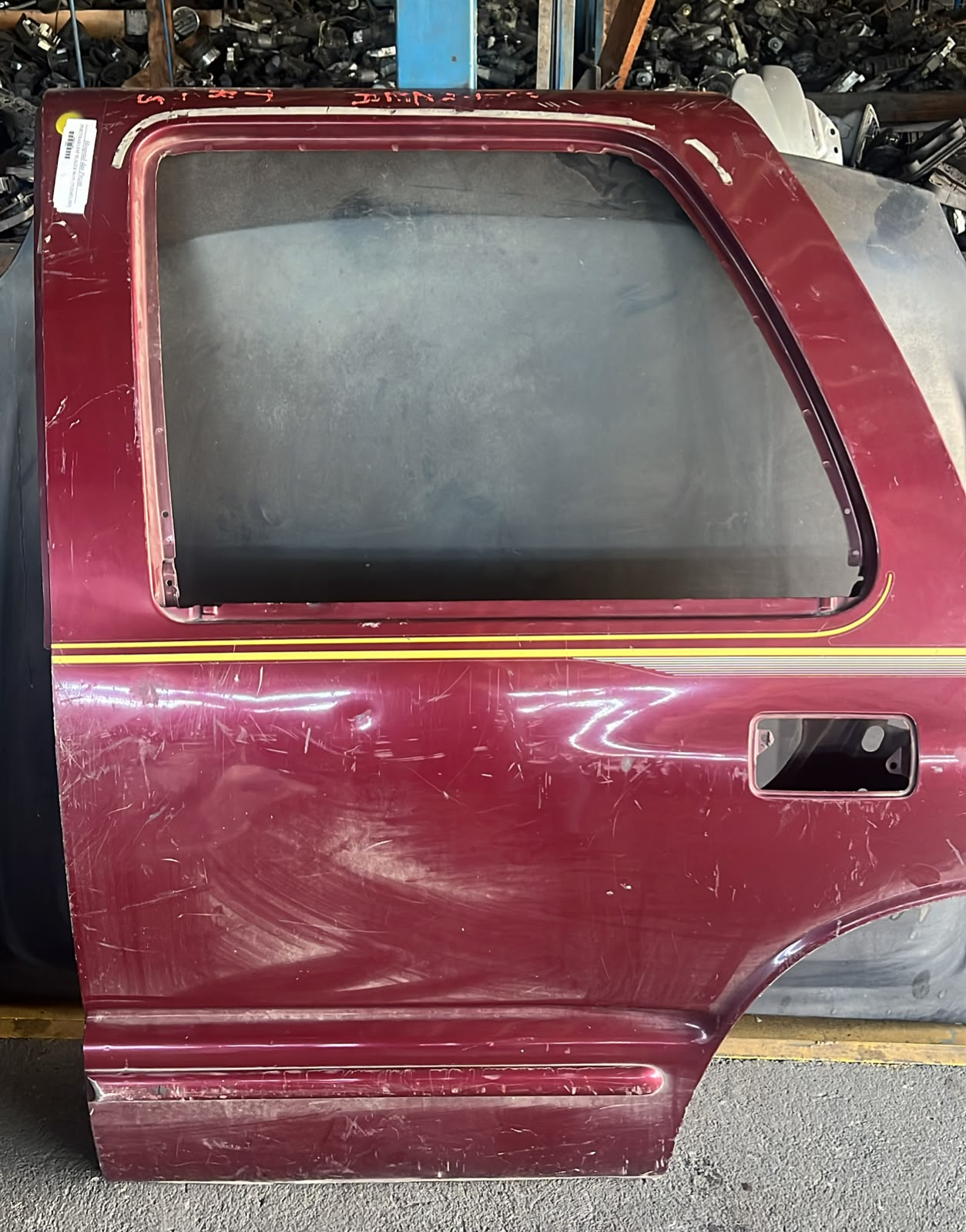 PORTA TRASEIRA BLAZER VERMELHA 1996/2005 LE USADA @