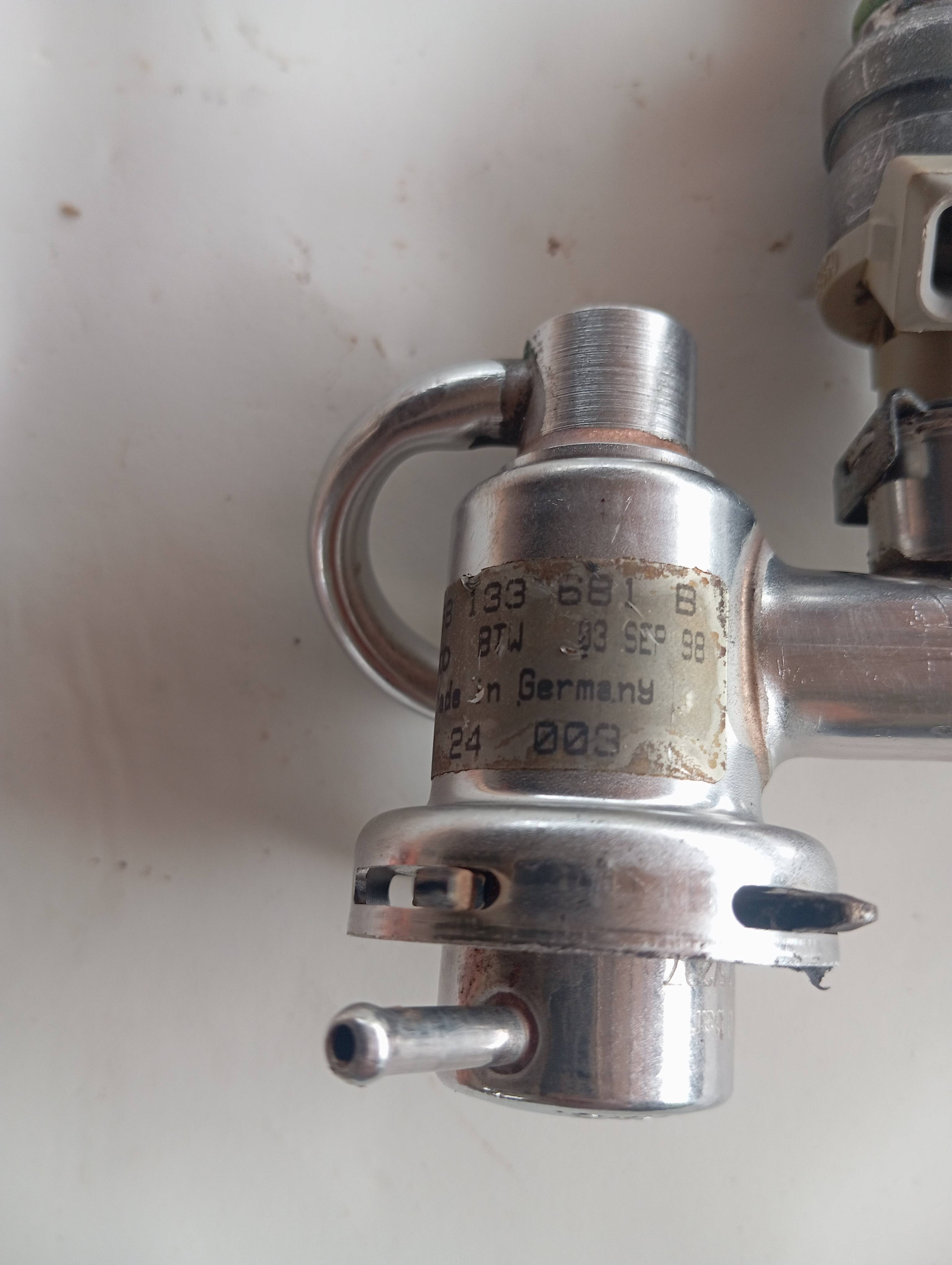 Flauta Bico Injetor Audi A3 1.8 Aspirado 95/99 - Imagem 3