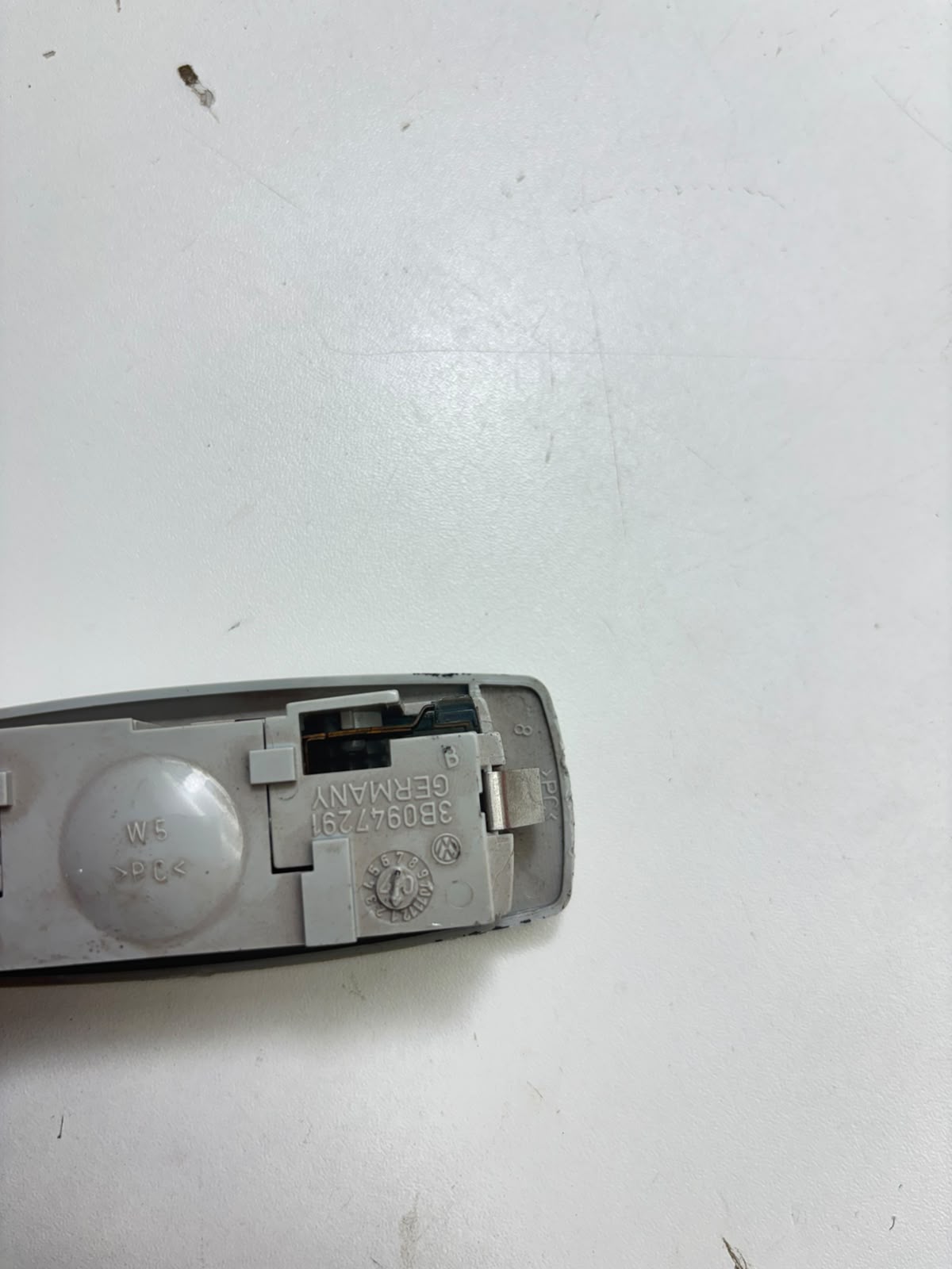 Lanterna Do Teto Fox Golf Bora Jetta Tiguan New Beetle Orig - Imagem 2