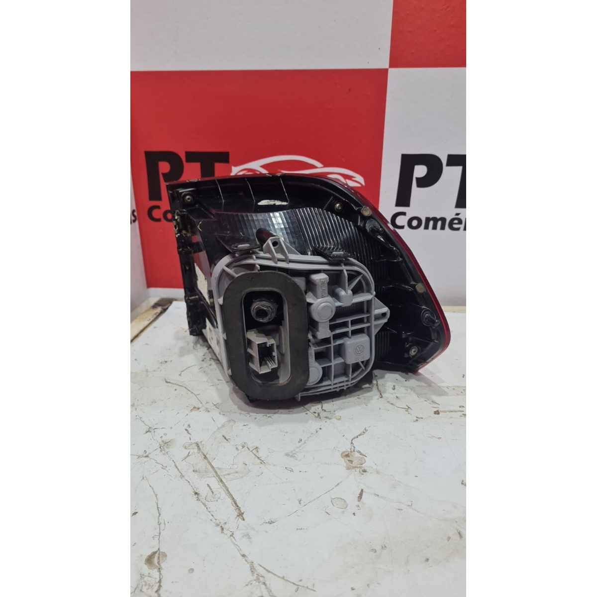 Lanterna Esquerda Vw Fox 2012 Mascara Negra - Imagem 2