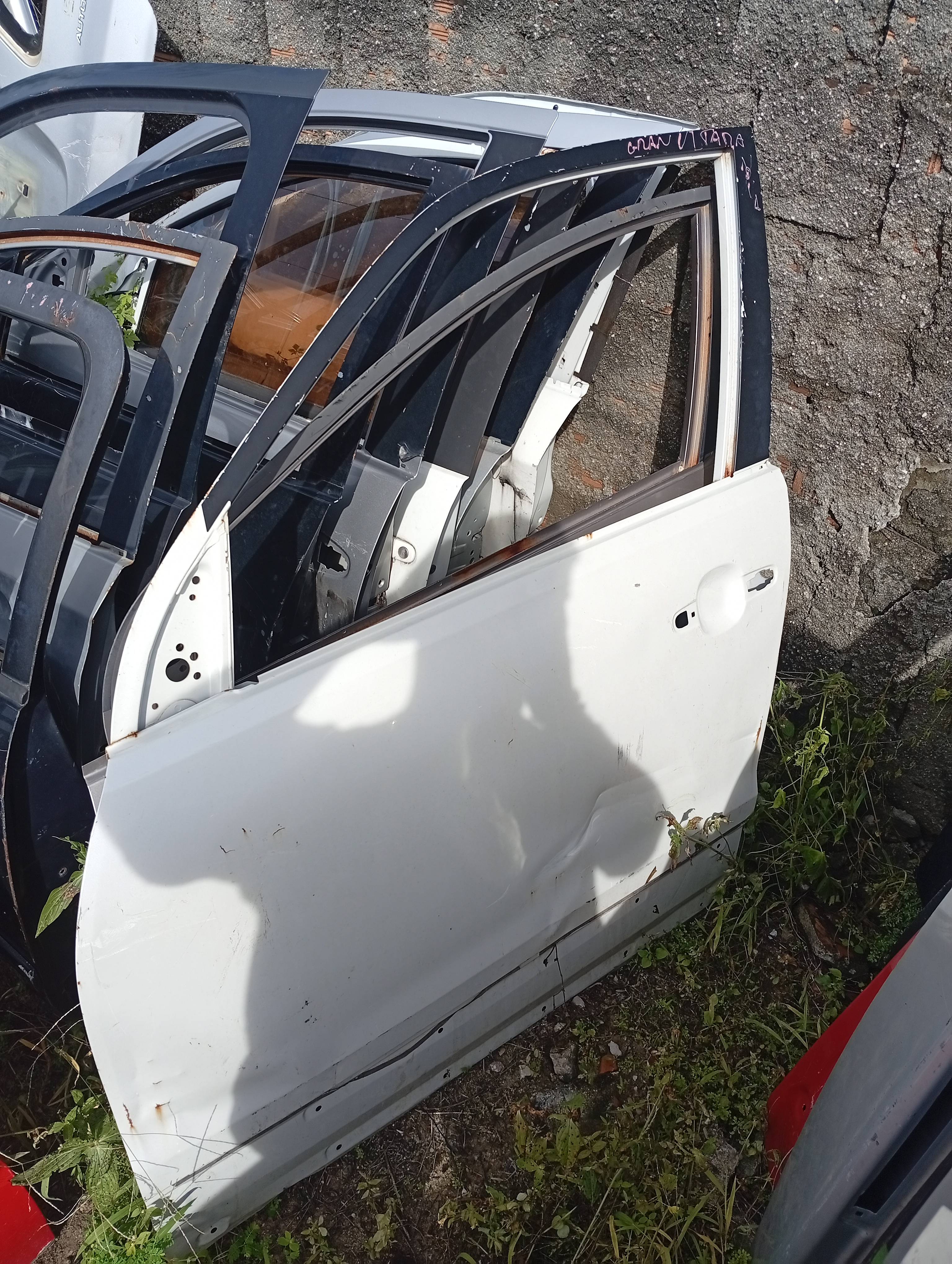 Porta Suzuki Vitara 2010 a 2015 - Imagem 1