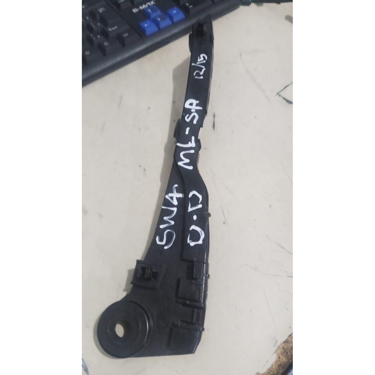 Suporte Parachoque Dianteiro Direito Toyota Hilux - Imagem 3