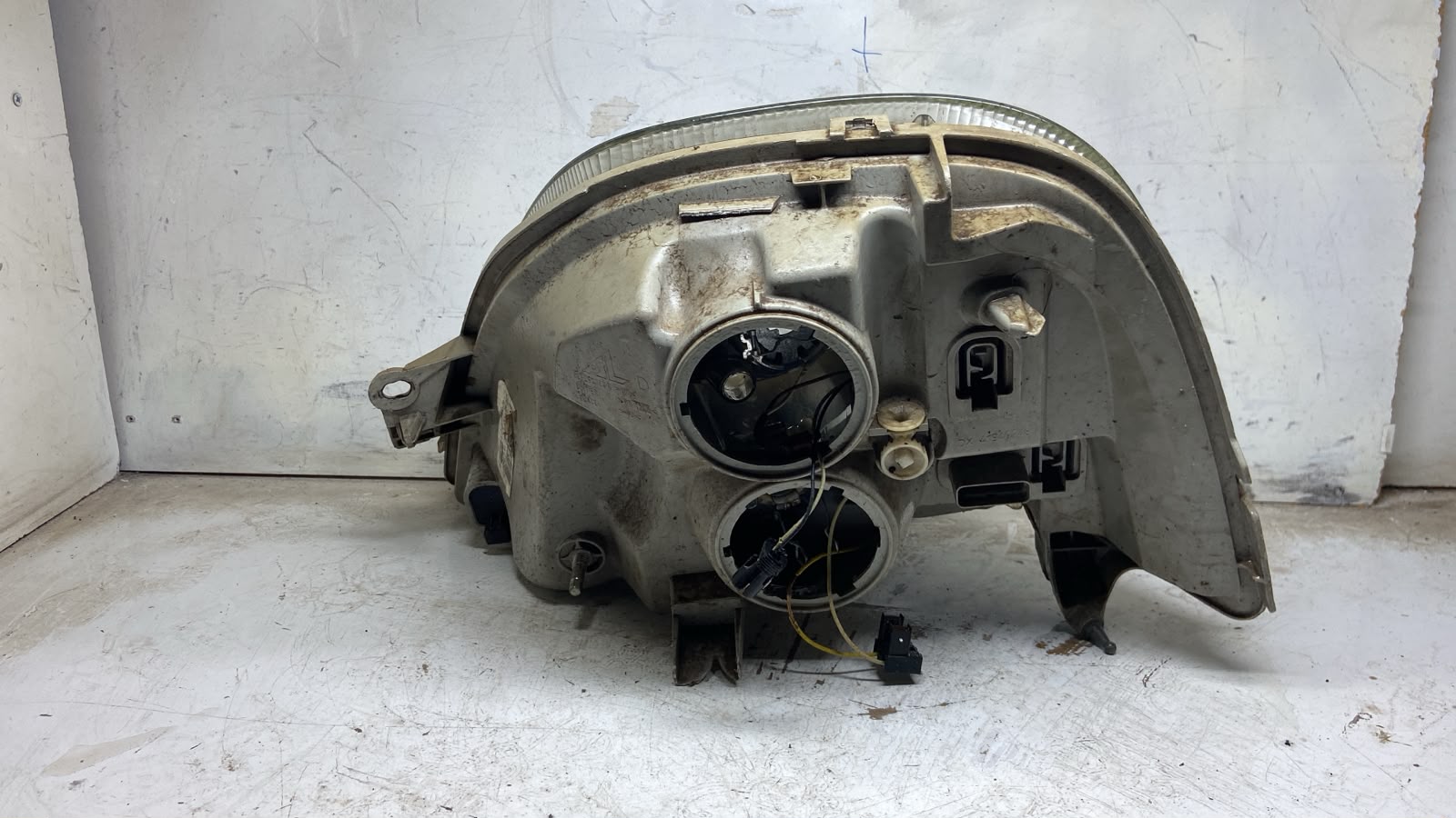 Farol Renault Master 2010 A 2013 Lado Direito - Imagem 3