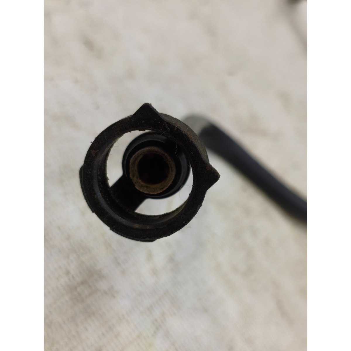 Mangueira Retorno Radiador Porsche Macan 95B122447F - Imagem 3