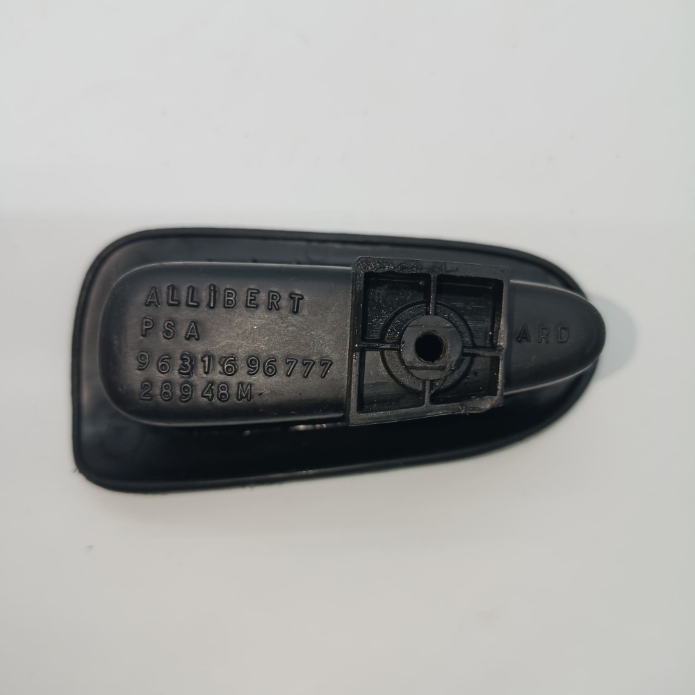 Puxador Porta Intern Traseir Direit Peugeot 206 Sw 2005 - Imagem 4