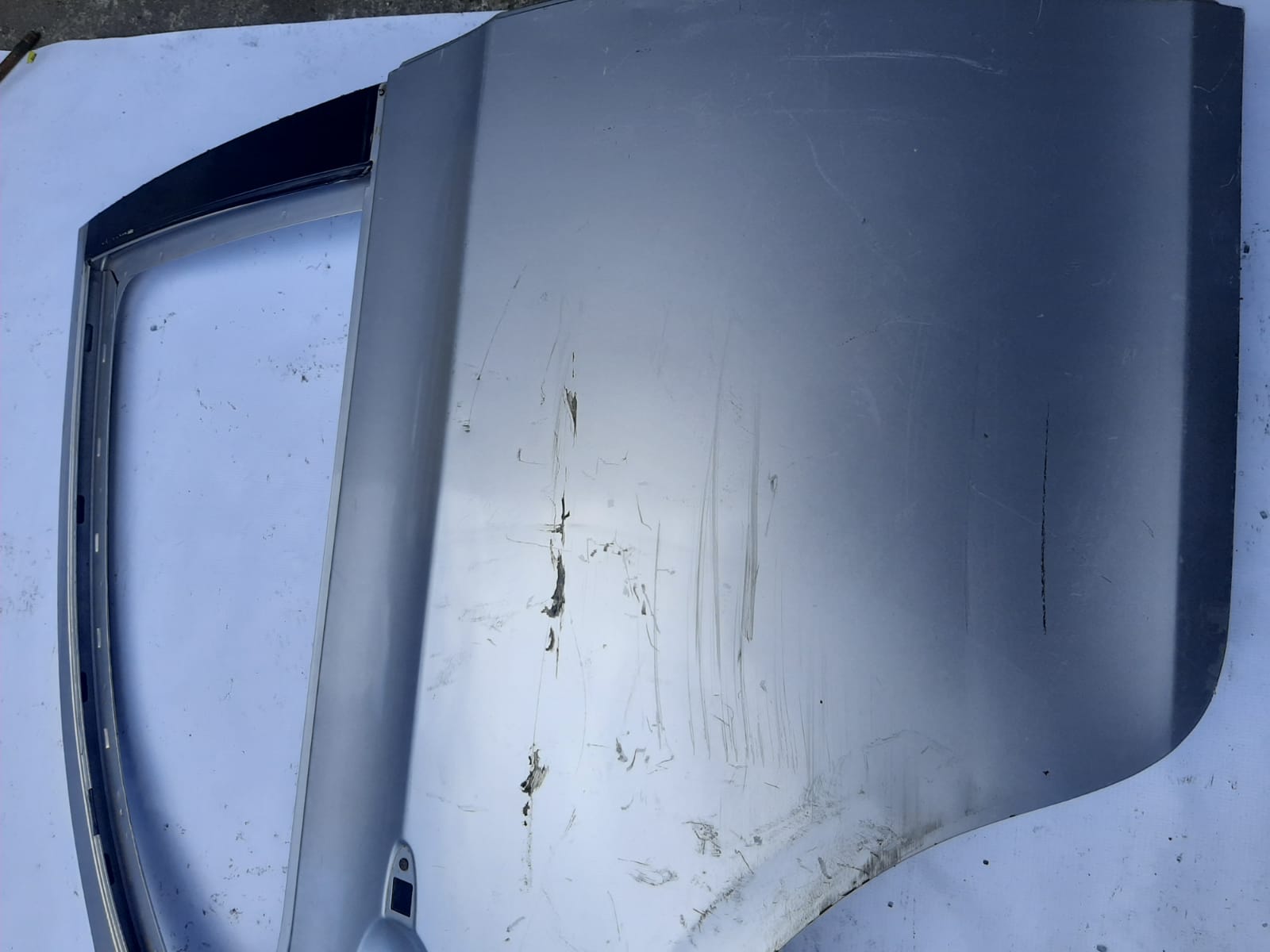 PORTA TRASEIRA JAC J3 2010/2013 LADO DIREITO(PRATA) - Imagem 3