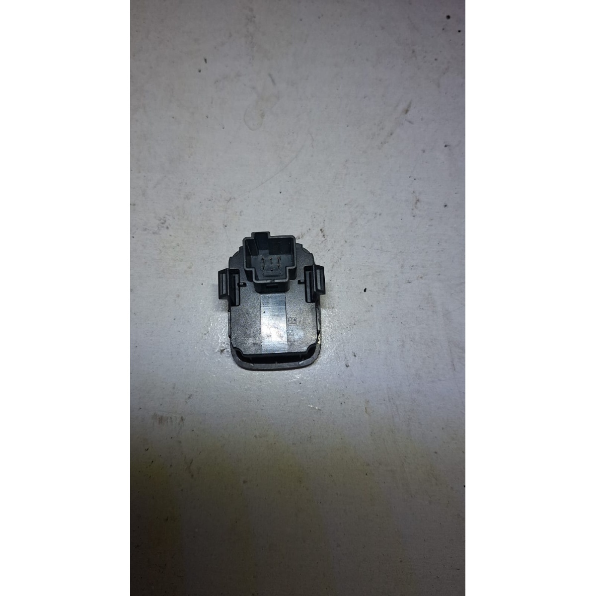 Sensor Crepuscular Tracker onix 2020 A 2024 - Imagem 3