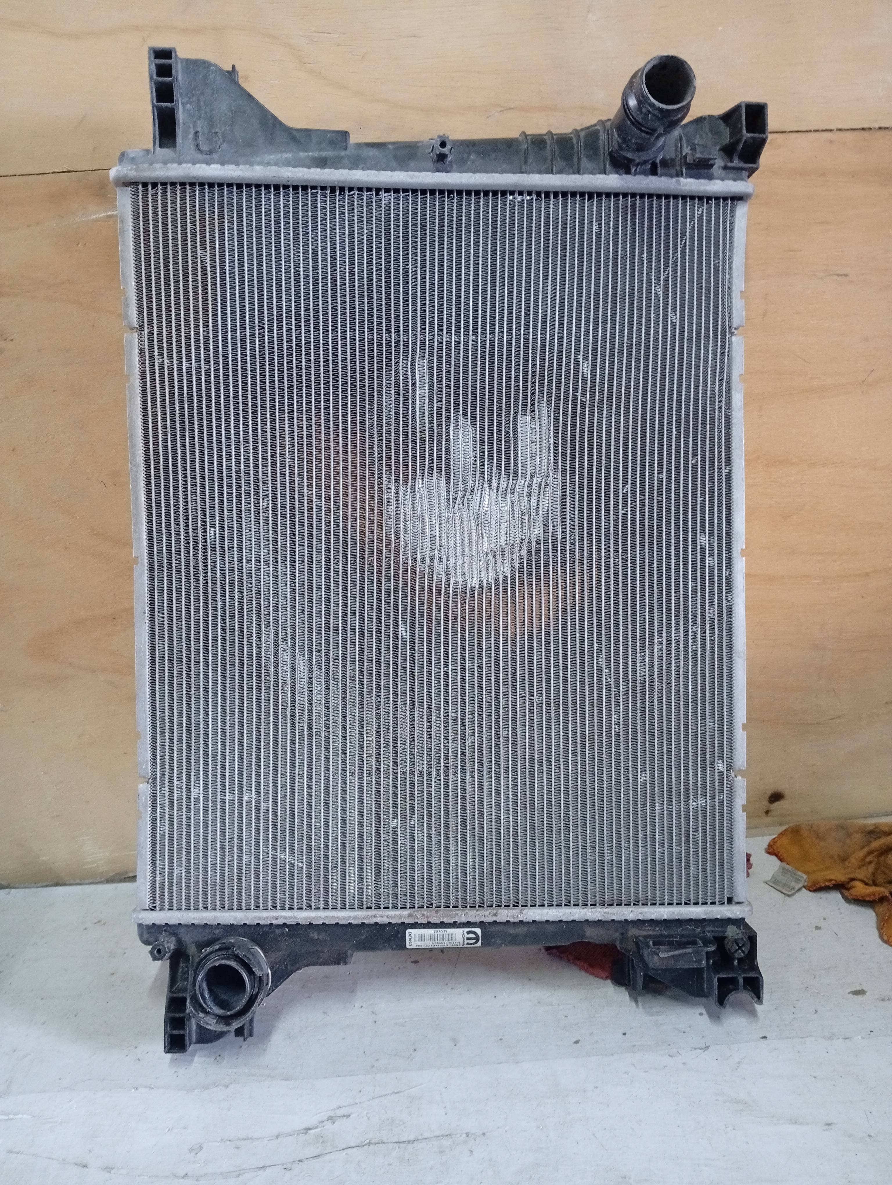 Radiador Rampage 2023 2024 2025 Bx422137-0390 (Usado) - Imagem 2