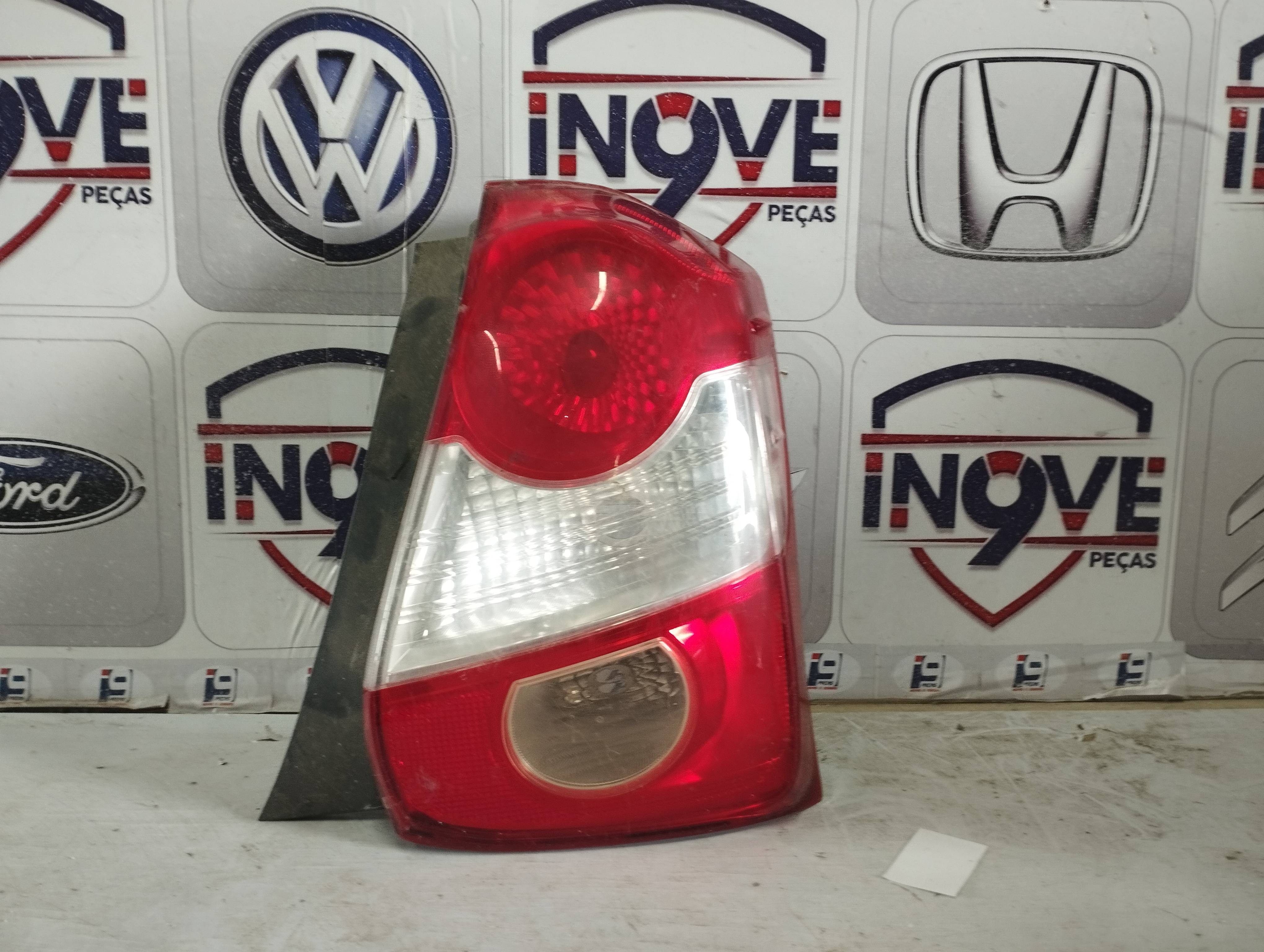 Lanterna Traseira Toyota Etios Hatch 2013/2019 Lado Direito