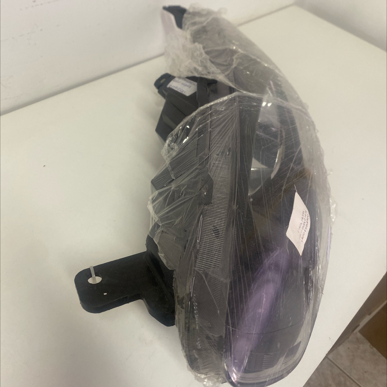 Farol Ford Fiesta Foco Duplo Lado Esquerdo - Imagem 2