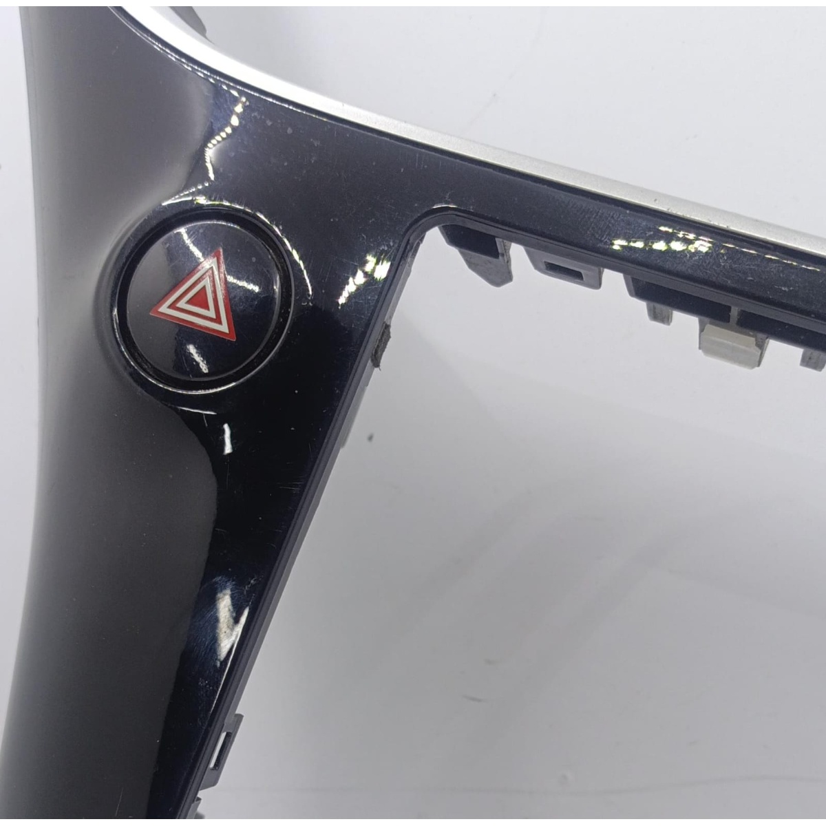 Moldura Painel Multimídia Toyota Corolla 2015-2019 - Imagem 3