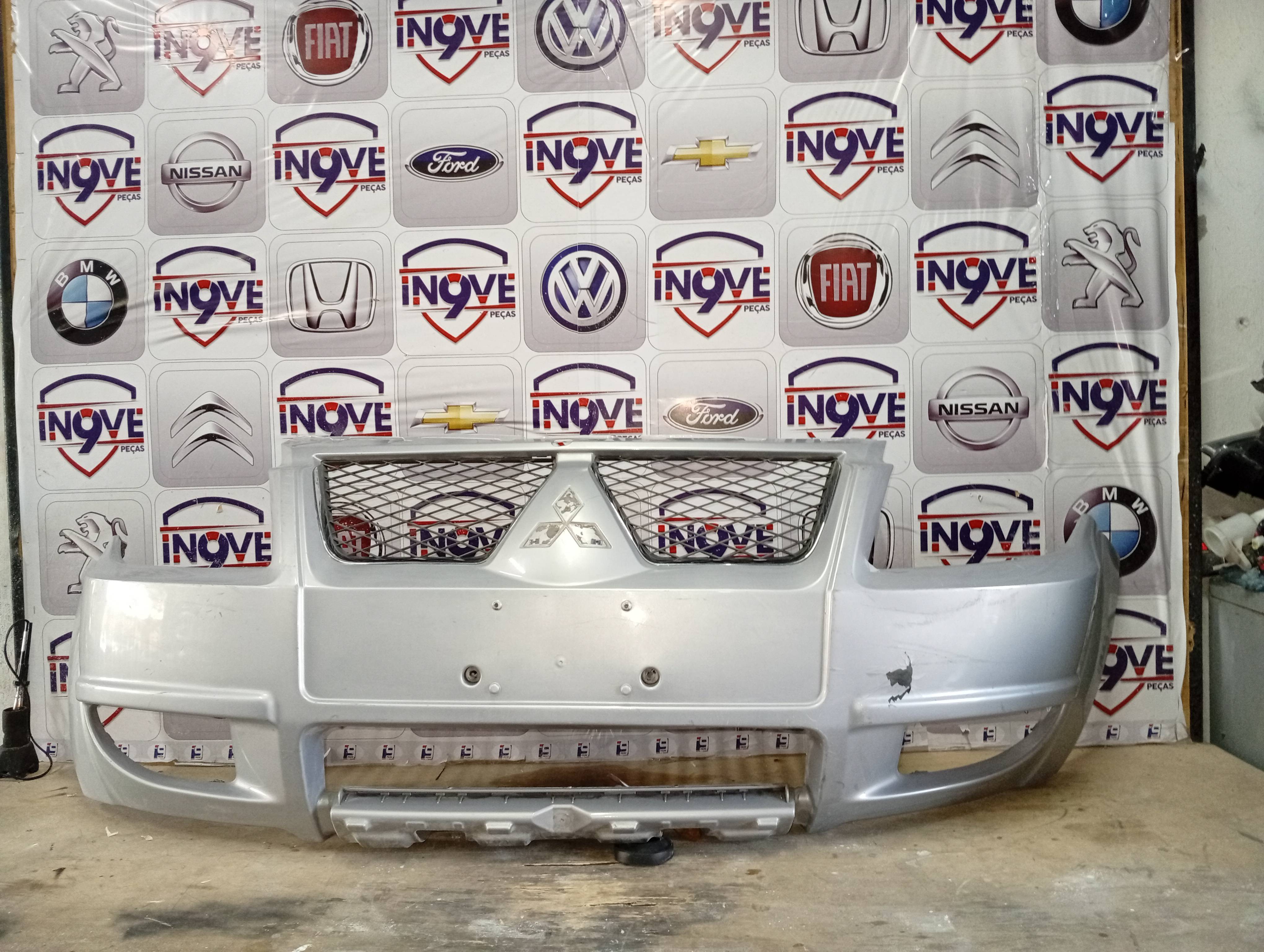 Parachoque Dianteiro Mitsubishi Pajero TR4 2013 - Imagem 2