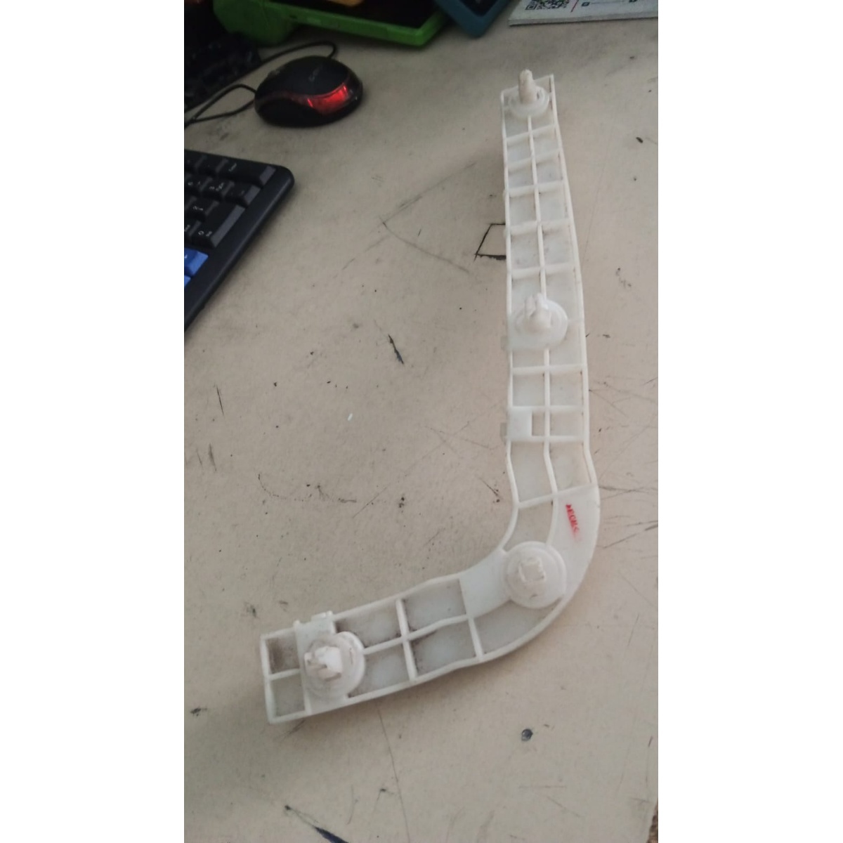 Guia Parachoque Traseiro Esquerdo Suzuki Gran Vitara 2006-15