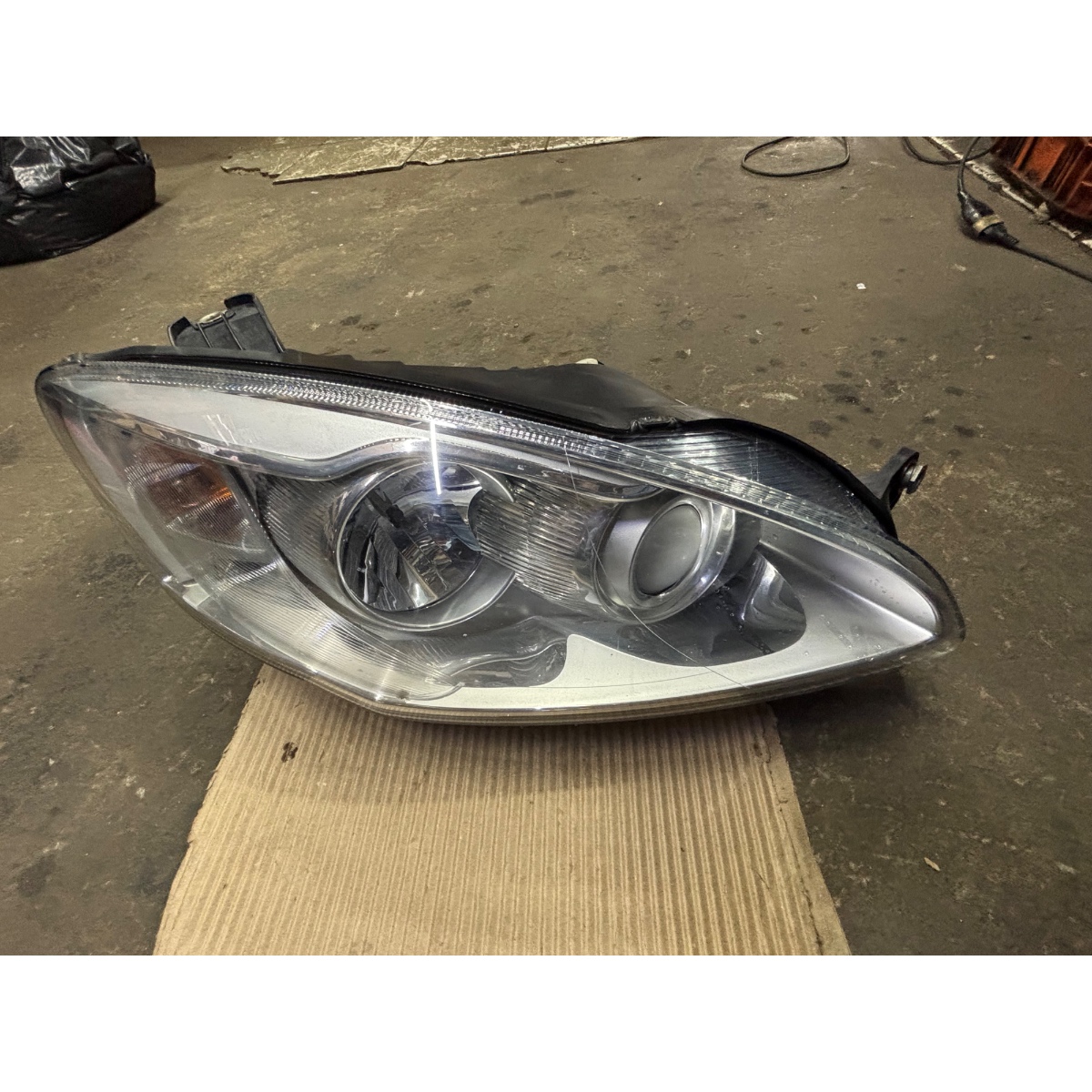 Farol Idea bifocal lado direito 2014 - Imagem 2