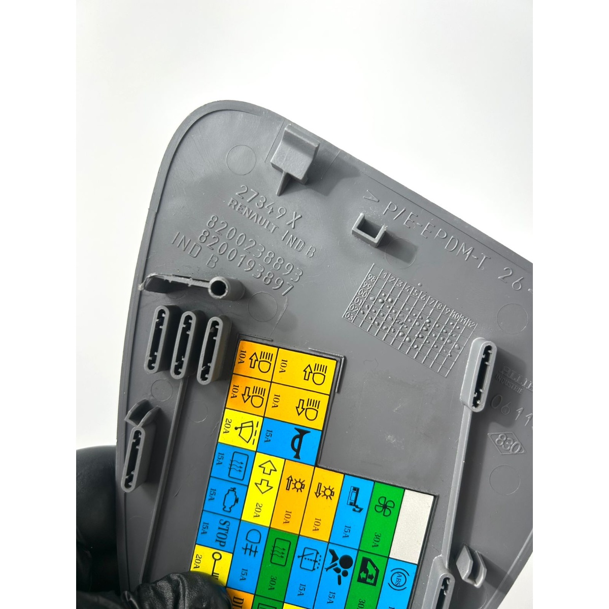 Tampa Caixa Fusíveis Renault Clio RN 1.0 16V 2002 2003 - Imagem 8