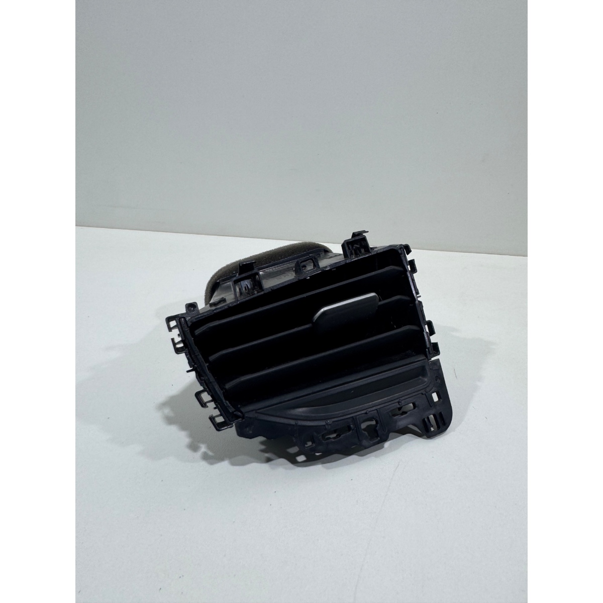 Difusor Ar Polo Virtus 2018 2020 2022 Esquerdo 6ea819703 - Imagem 2