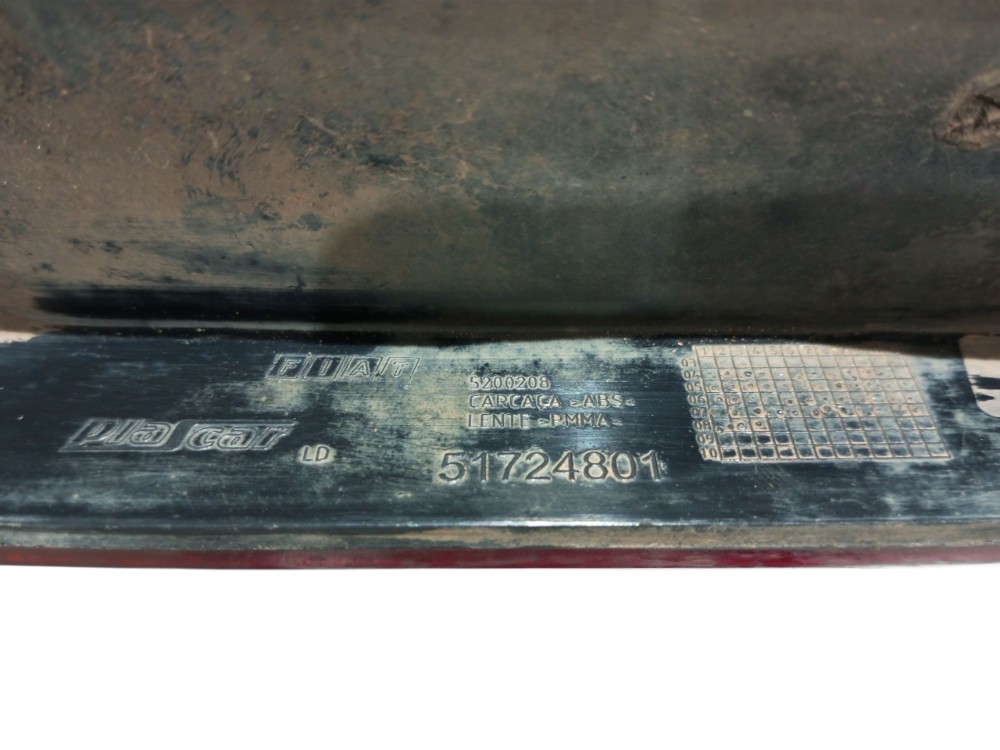 Lanterna Traseira Direita Fiat Uno Mille 2009 Direito/passag - Imagem 10