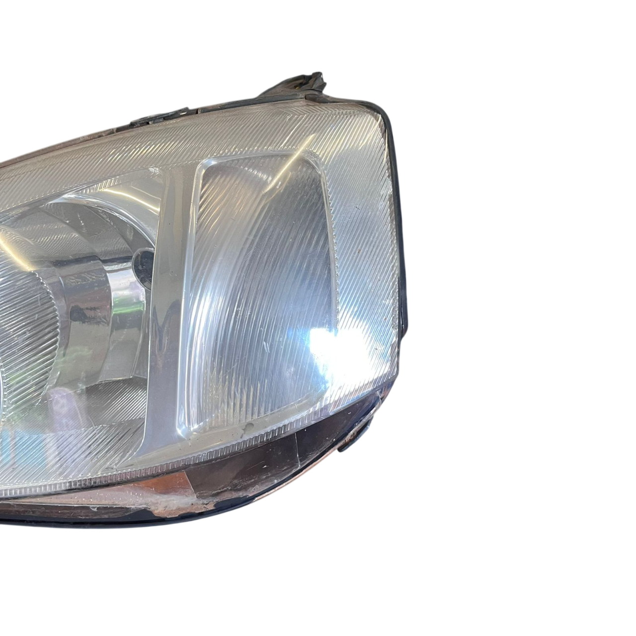 Farol Esquerdo Chevrolet Corsa Montana 2004-2011 - Imagem 2