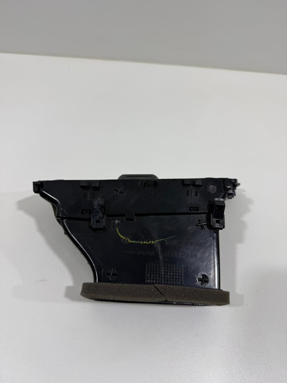 Difusor de Ar Direito VW Polo 6EA819704 - Imagem 7