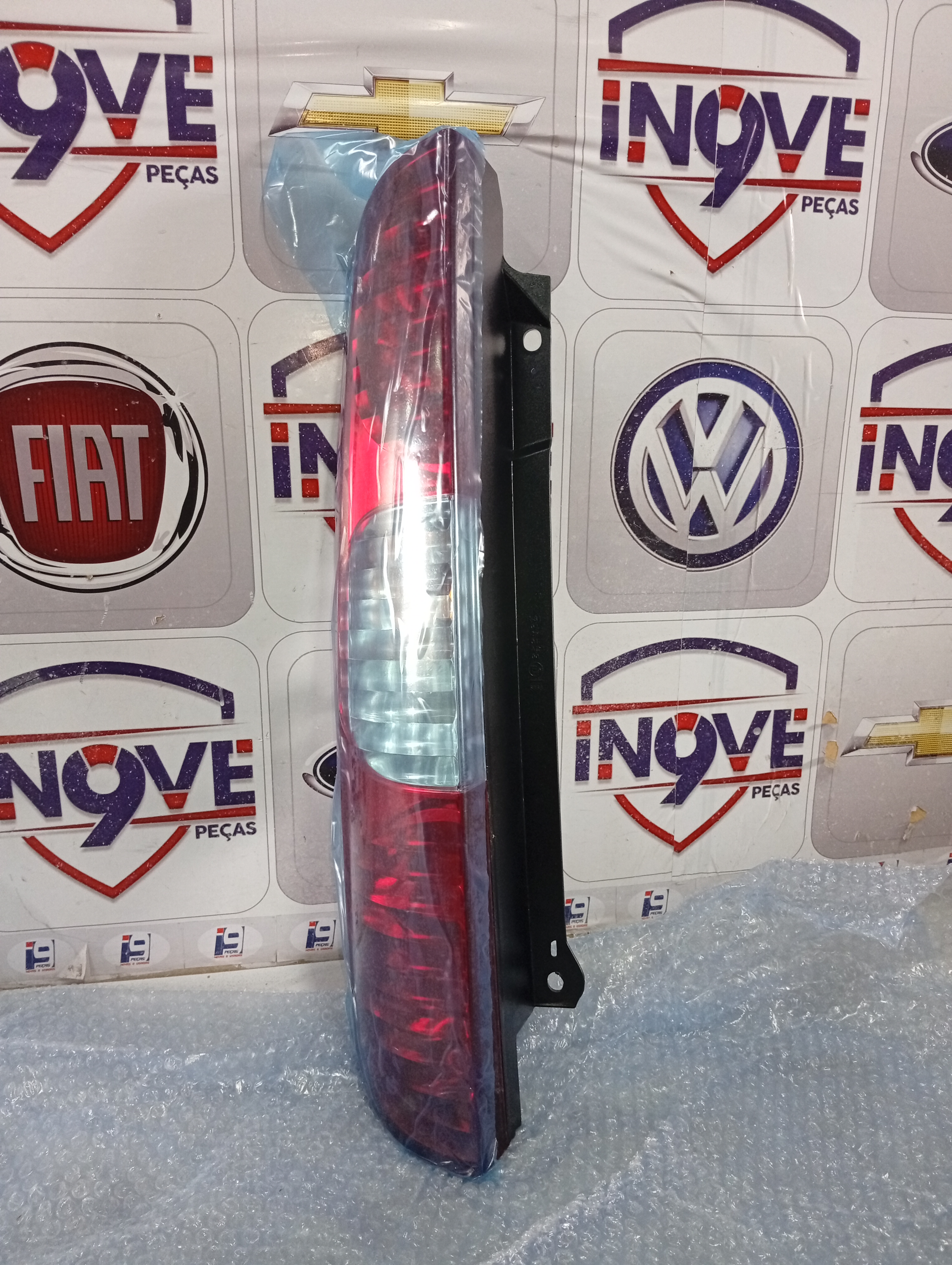 Lanterna Traseira Esquerda Fiat Fiorino 2014 2017 - Imagem 3