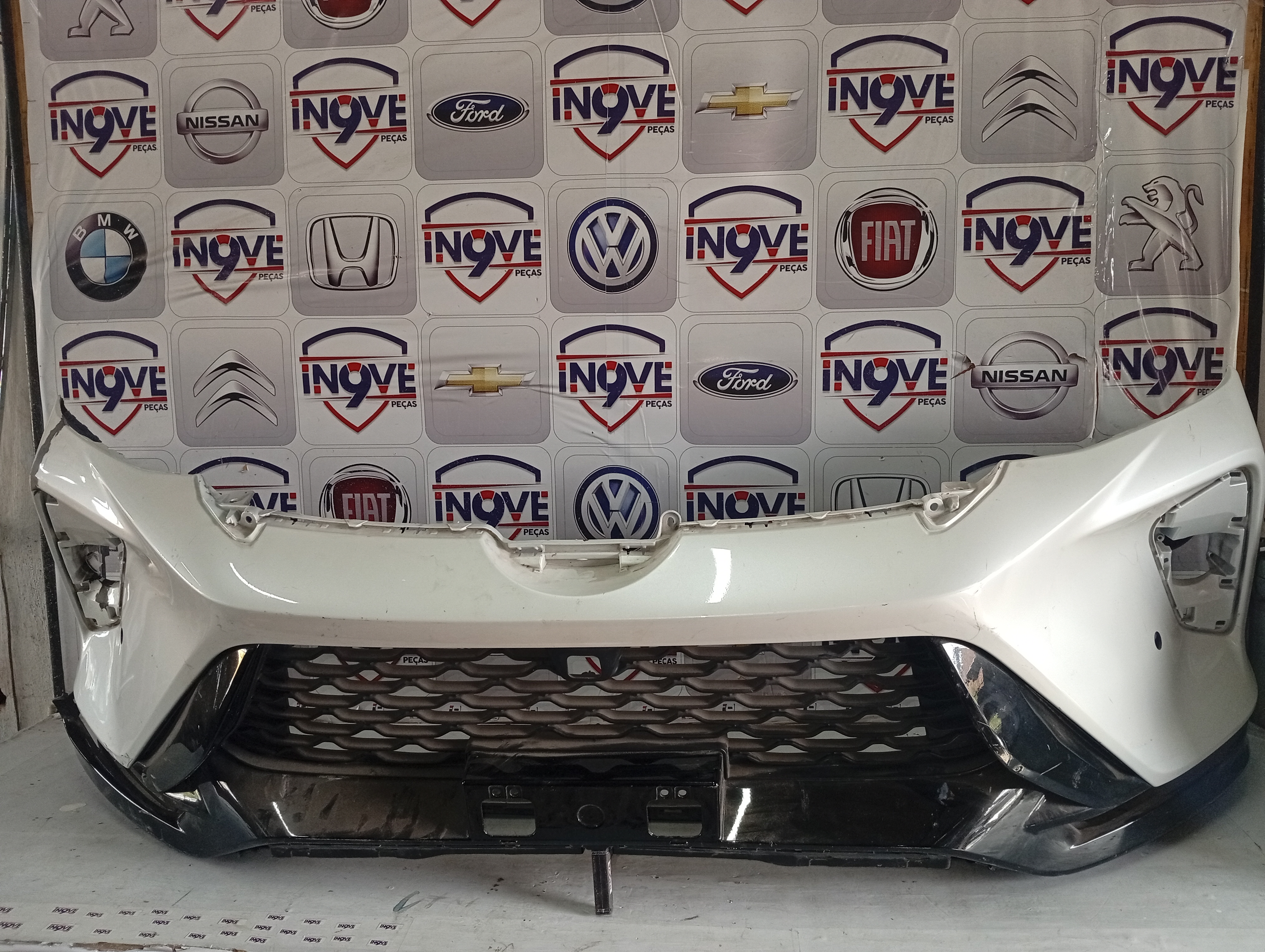 Para-choque dianteiro SW4 - Imagem 1