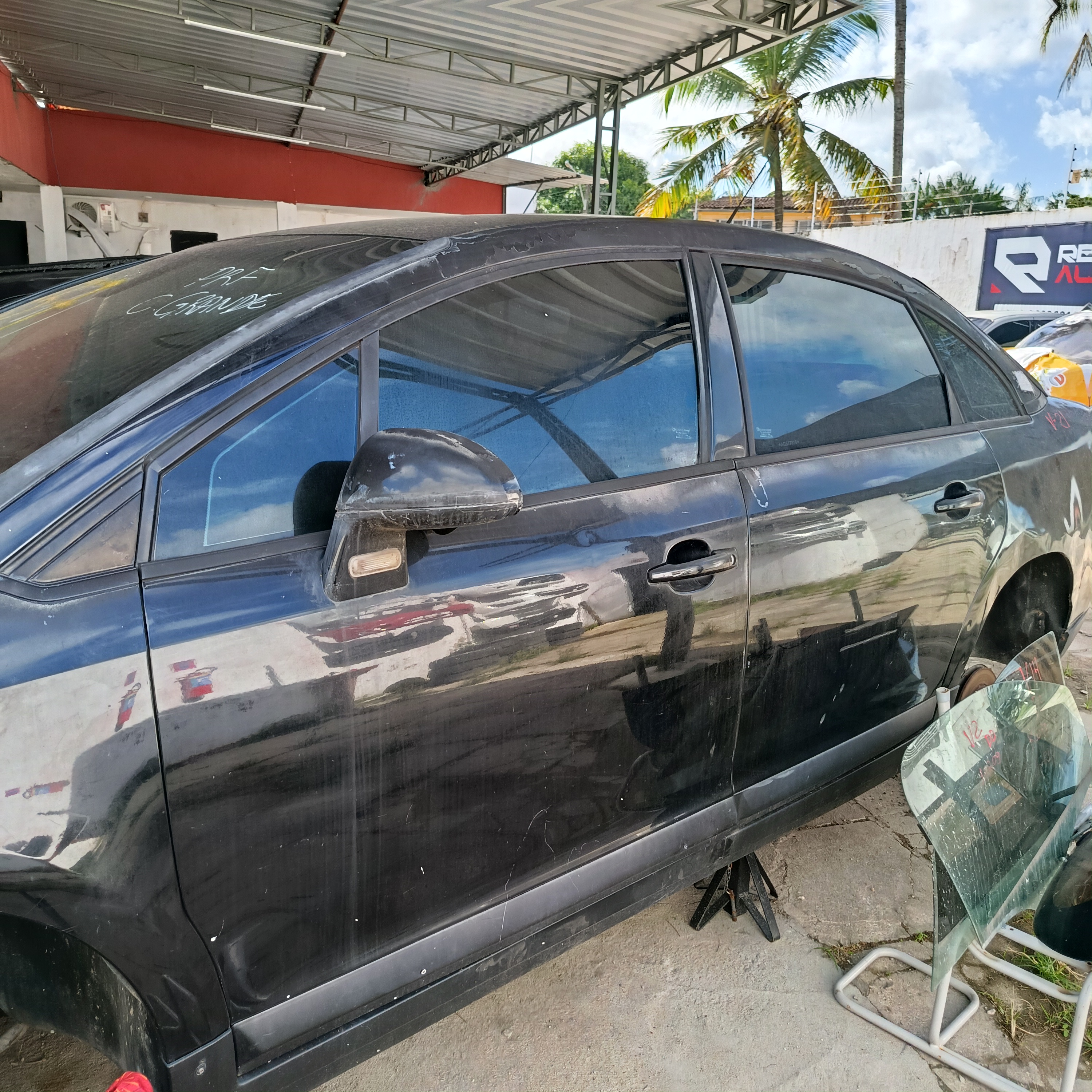PORTA DIANTEIR ESQUERDA CITROEN C4 PALLAS HATCH - Imagem 4