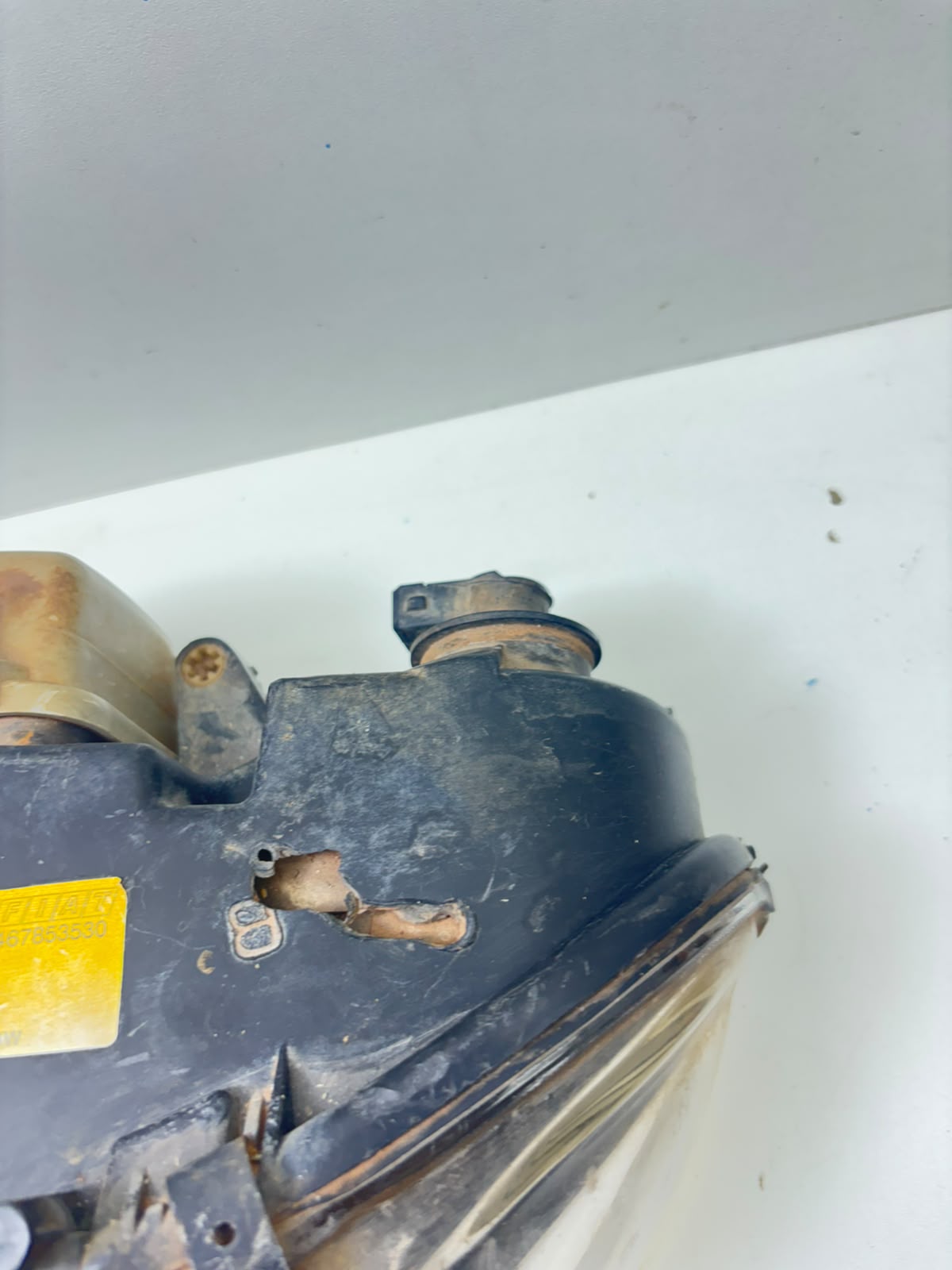 Farol Dianteiro Esq Fiat Marea 1998 A 2000 Detalhe Esquerdo/motorista - Imagem 4