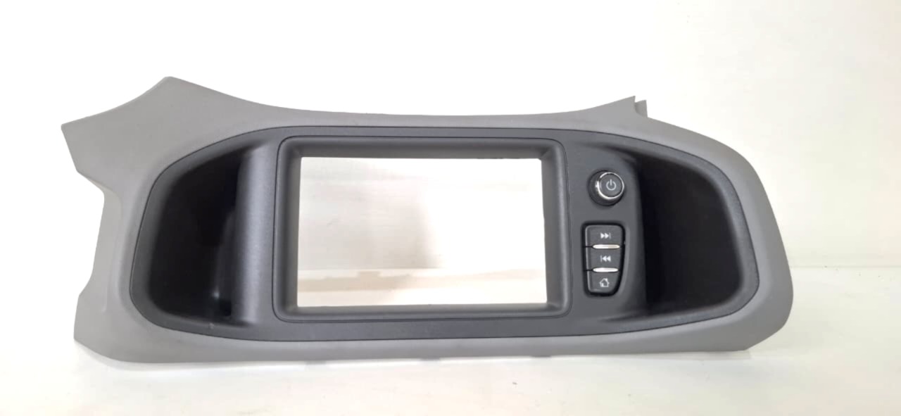 Moldura Central Chevrolet Onix 2013-2019 - Imagem 1